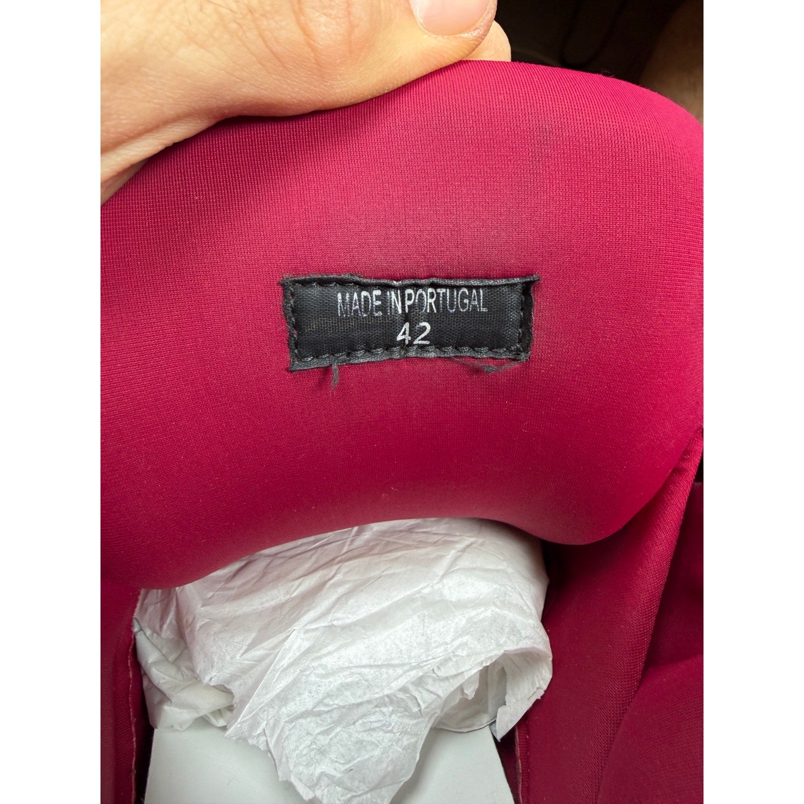 Size 42EU/9US - Lanvin Curb Red Sneakers