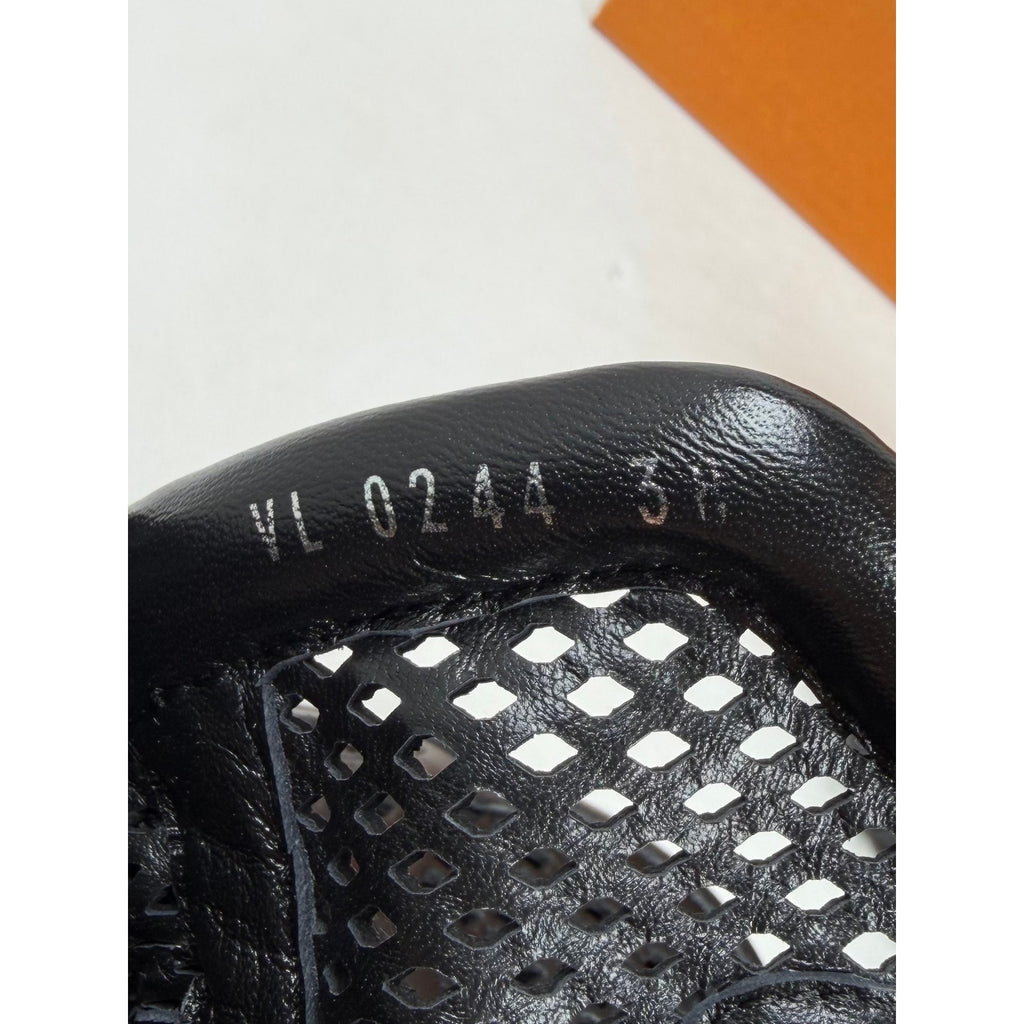 Size 38/8 - Louis Vuitton Archlight Women’s NEW