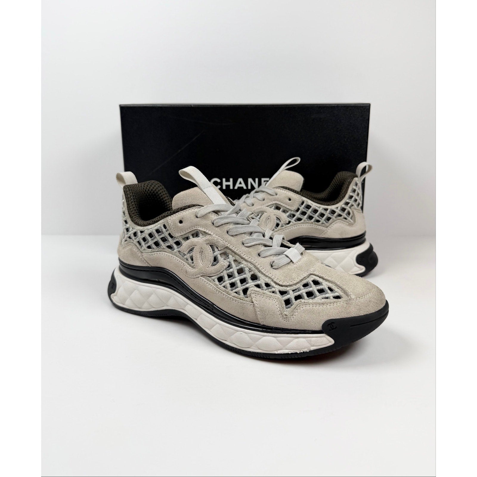 Size 42EU/9US - Chanel Interlocking CC Sneakers