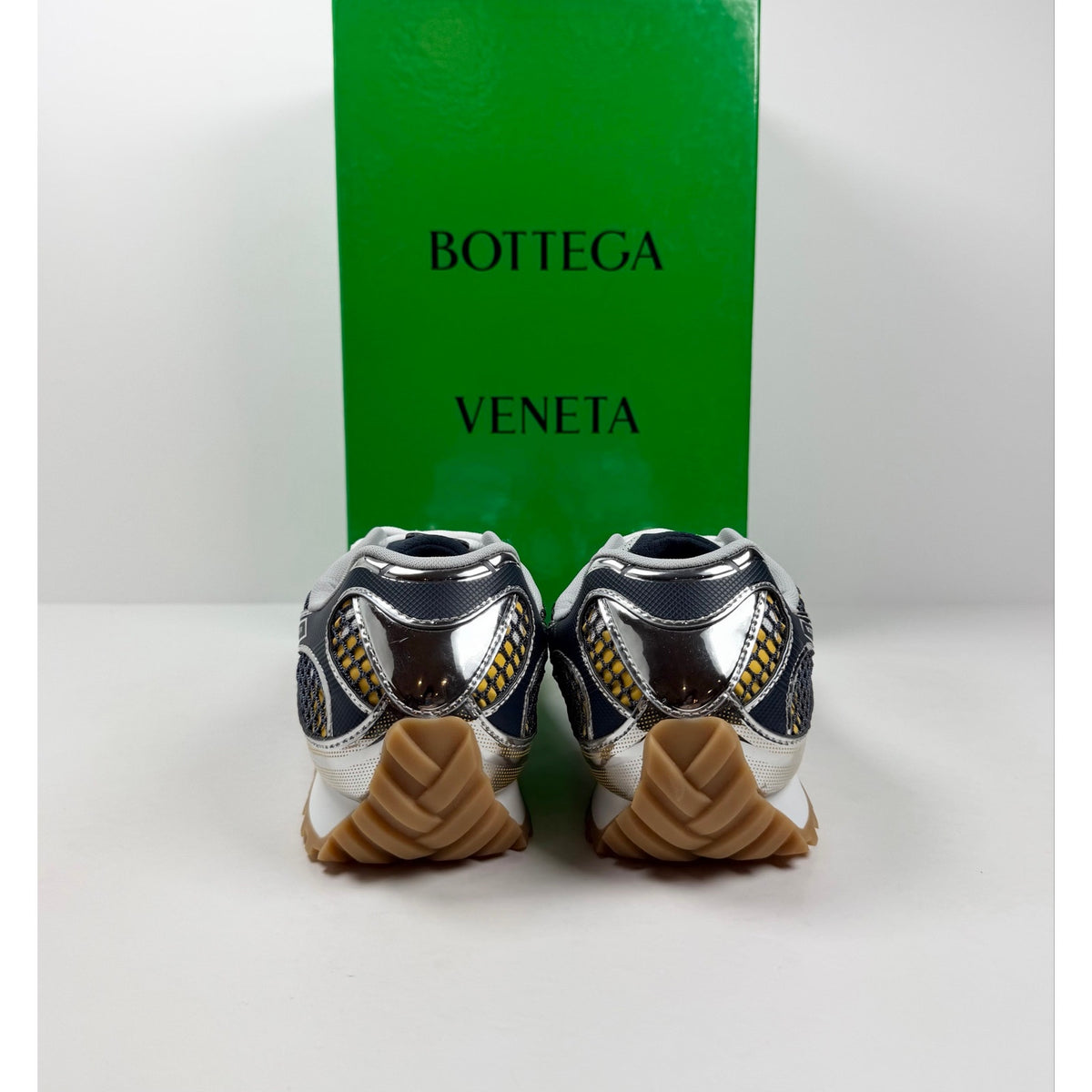 Size 43EU/10US - Bottega Veneta Orbit Taxi Denim NEW