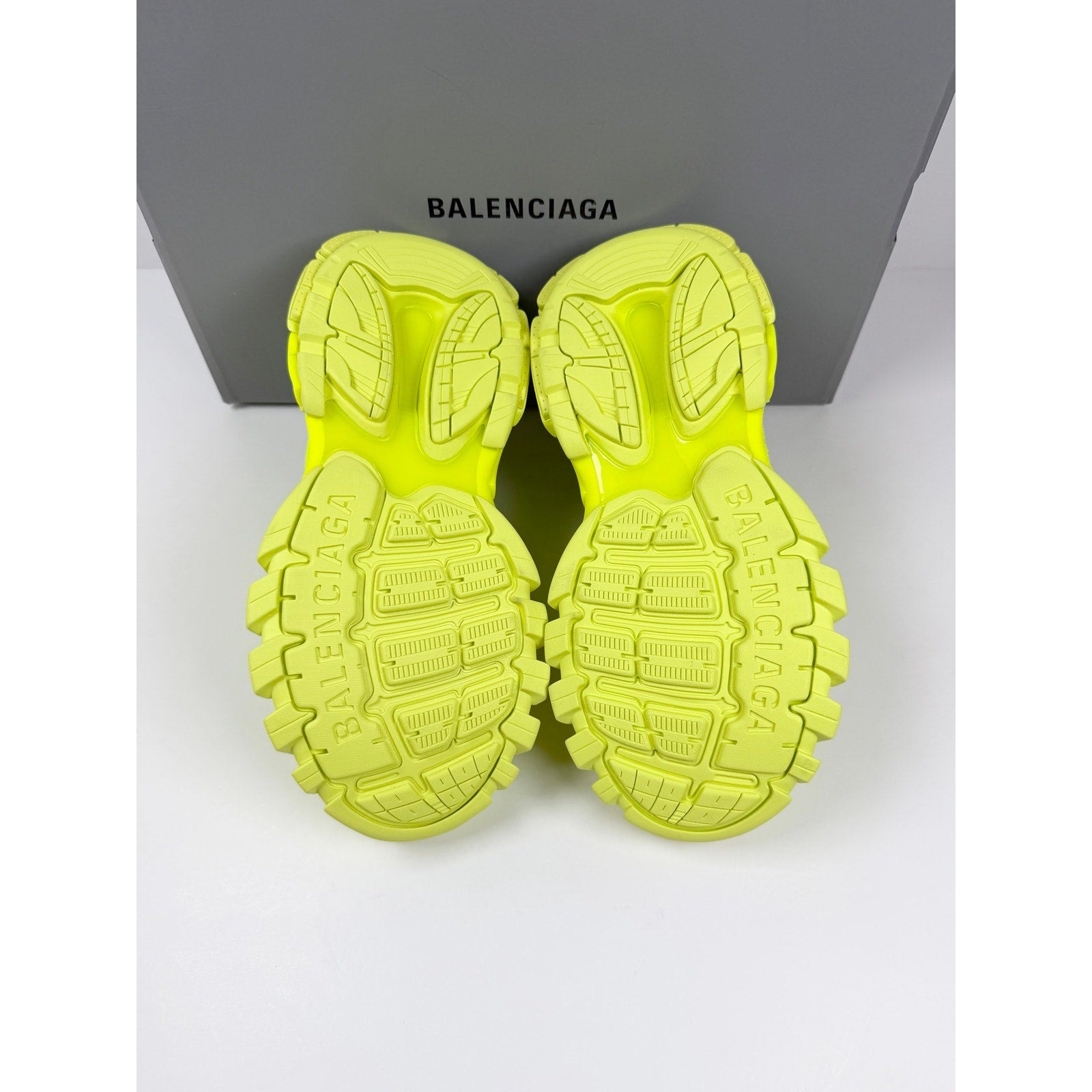 Size 41EU/8US - Balenciaga Track Fluo Yellow NEW