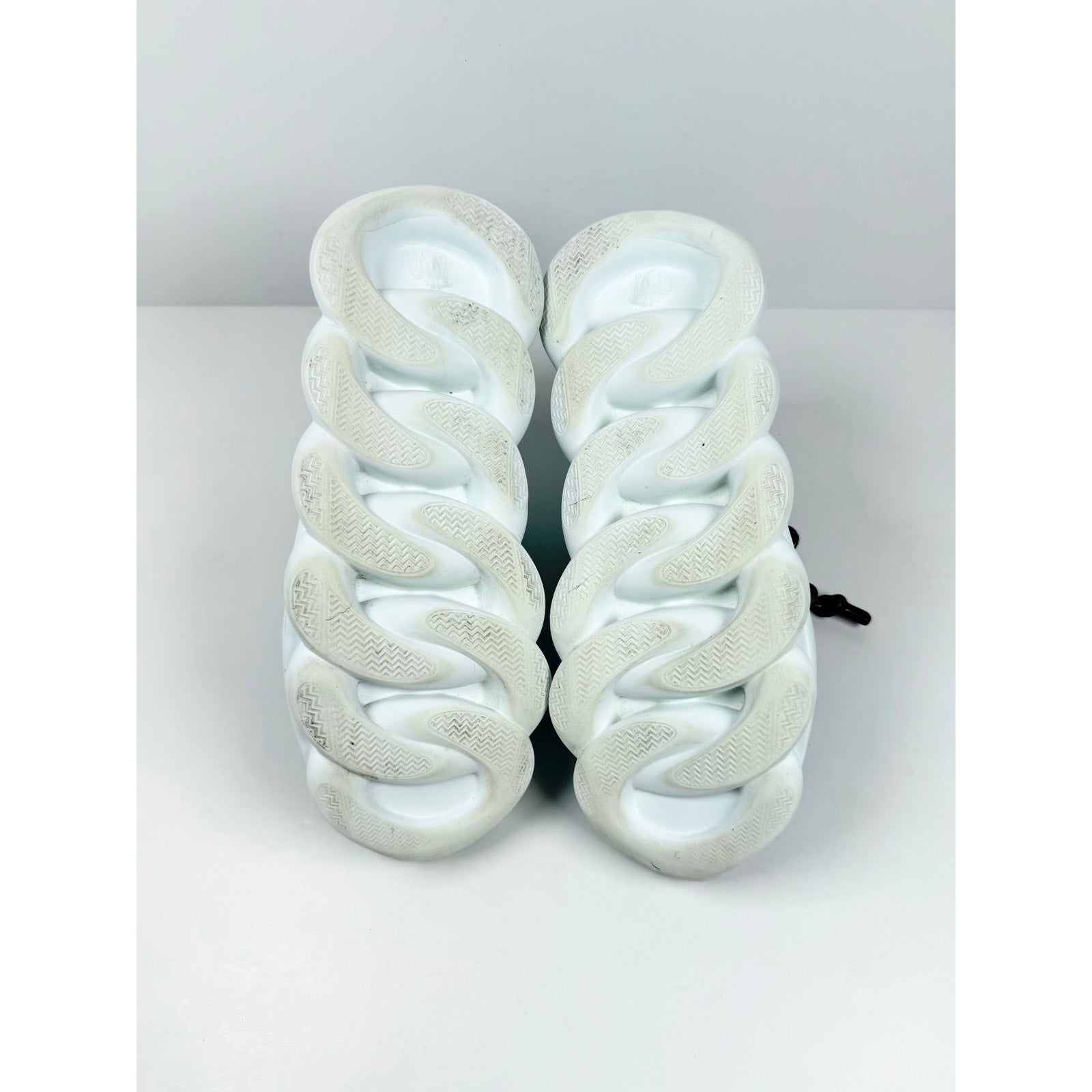Size 9.5 - Versace Chain Reaction Black