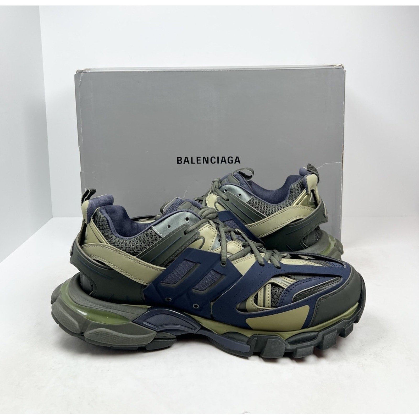 Size 45EU/12US - Balenciaga Track Green NEW