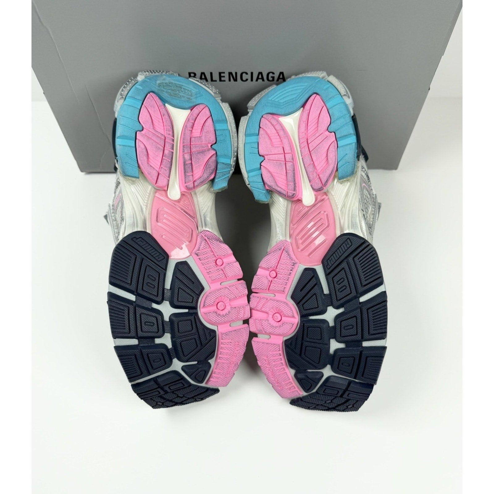 Size 42EU/9US - Balenciaga Runner Grey Pink Blue NEW