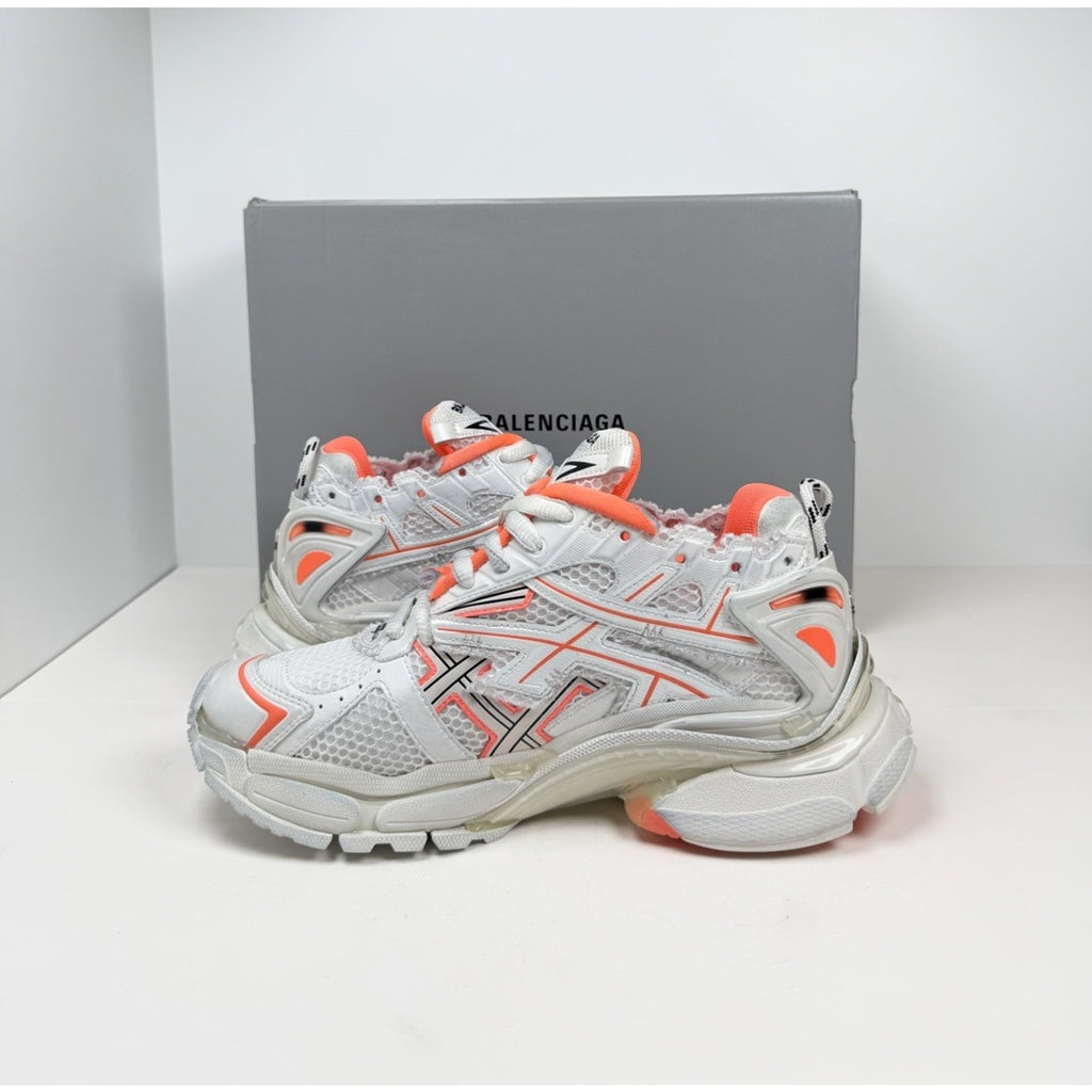 Size 40EU/7US - Balenciaga Runner White/Runner Sneakers NEW