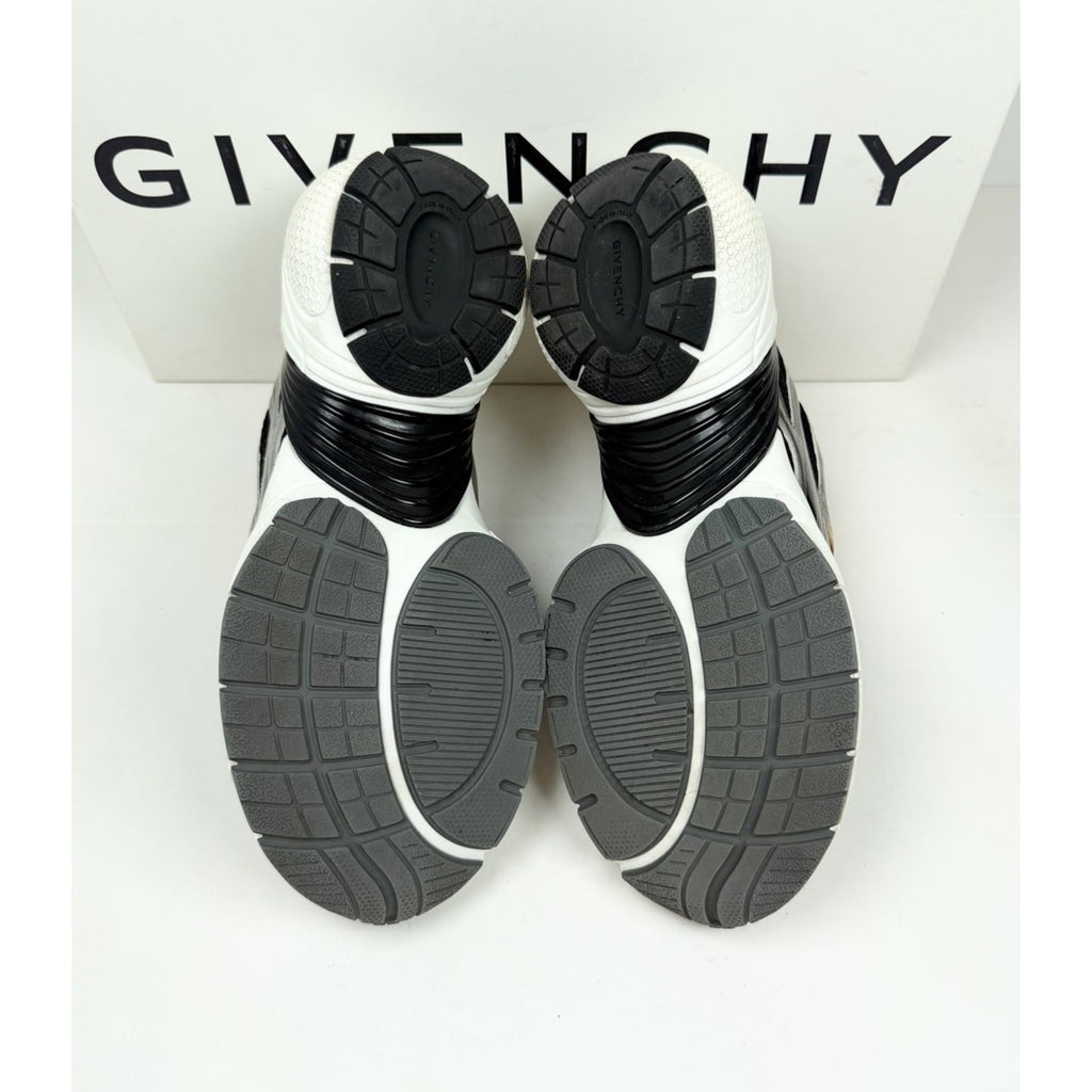 Size 39EU/6US - Givenchy TK-MX Runner