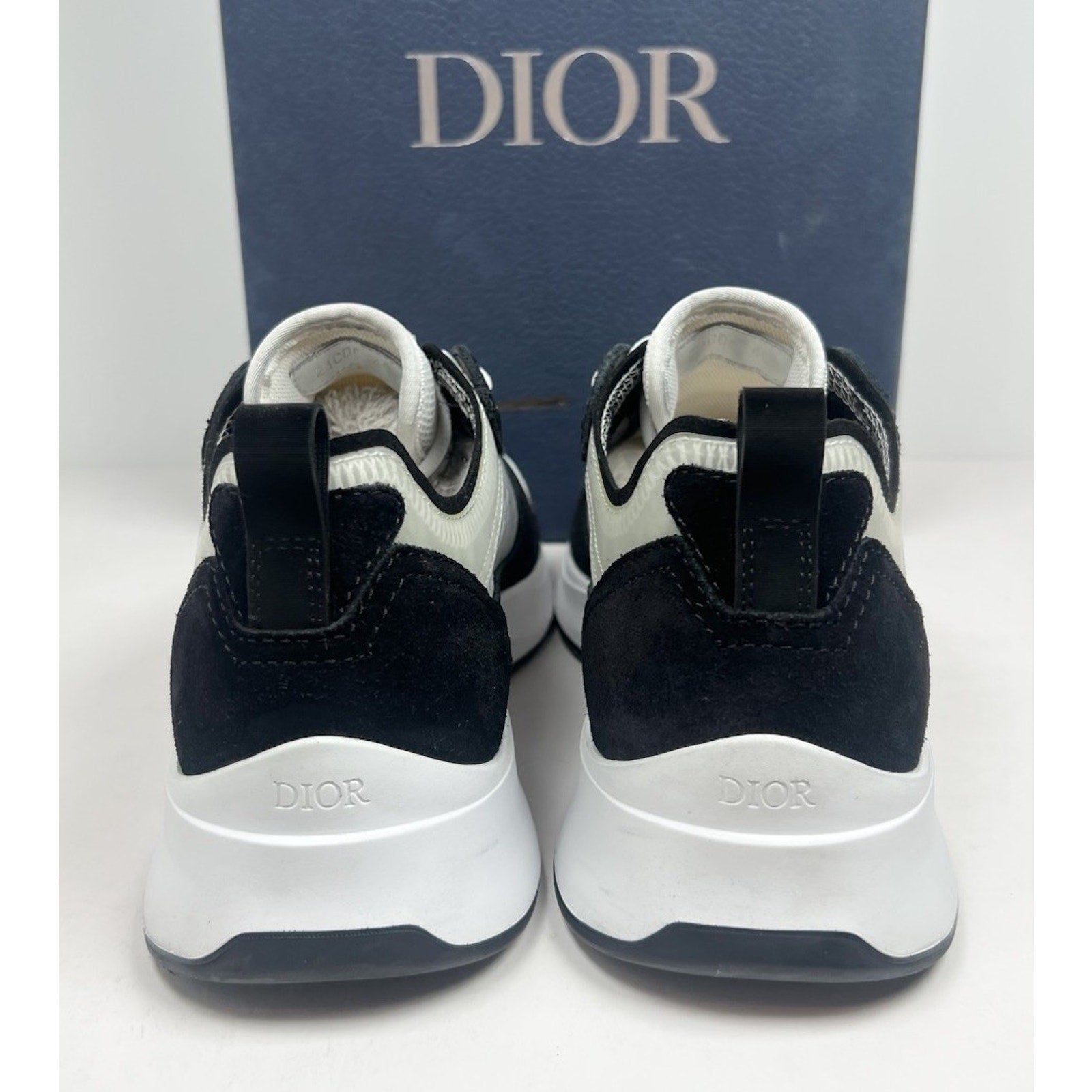 Size 40EU/7US - Dior B25 Oblique Runner