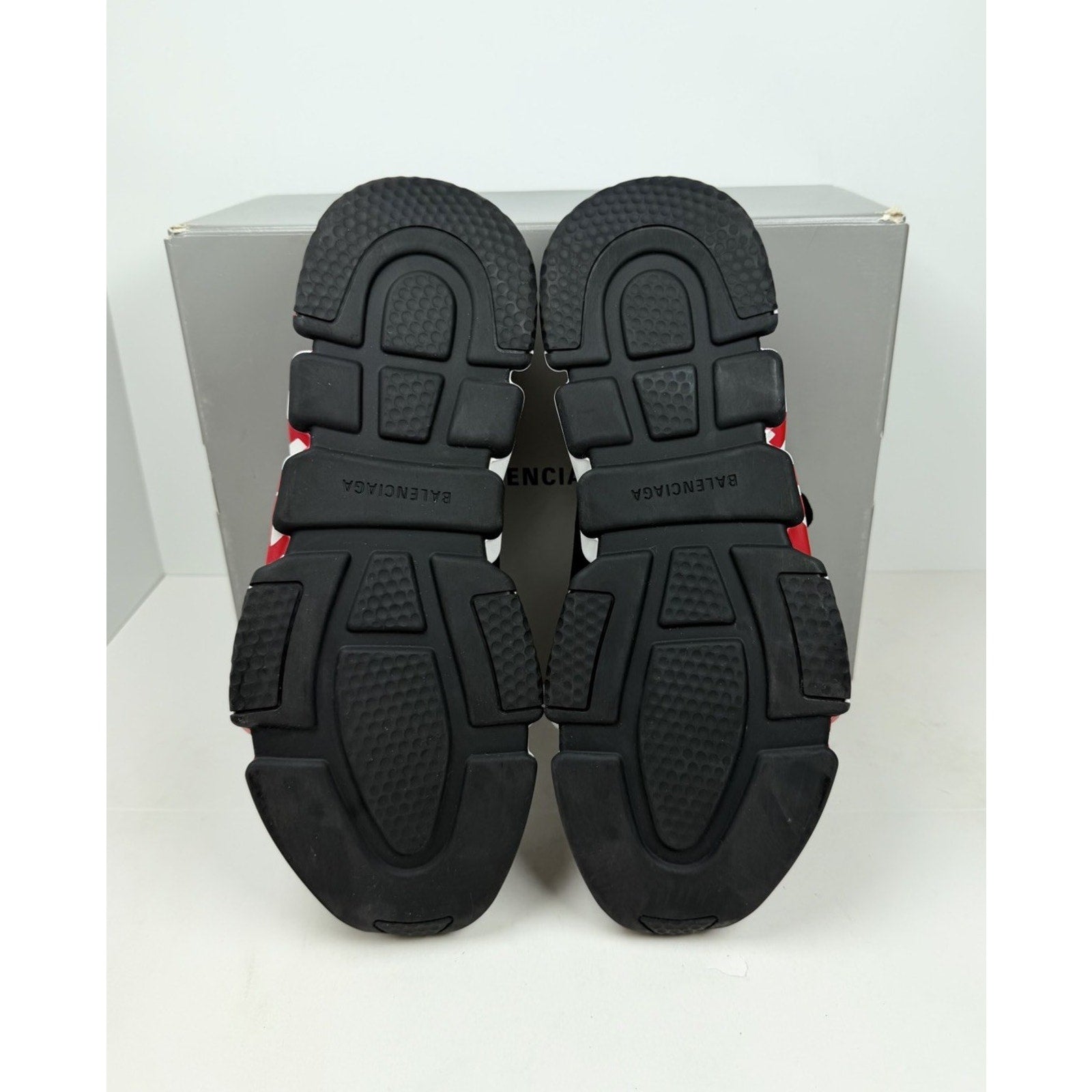 Size 46EU/13US - Balenciaga Speed Trainers Black Red Like New