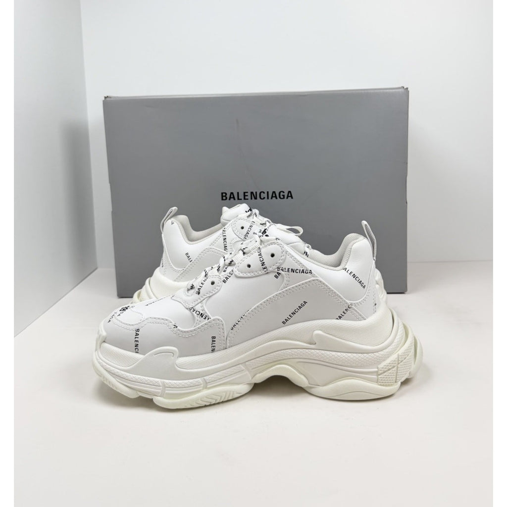 Size 39EU/6US - Balenciaga Triple S Allover Logo Sneakers🤍 New/Retail $1.2K!