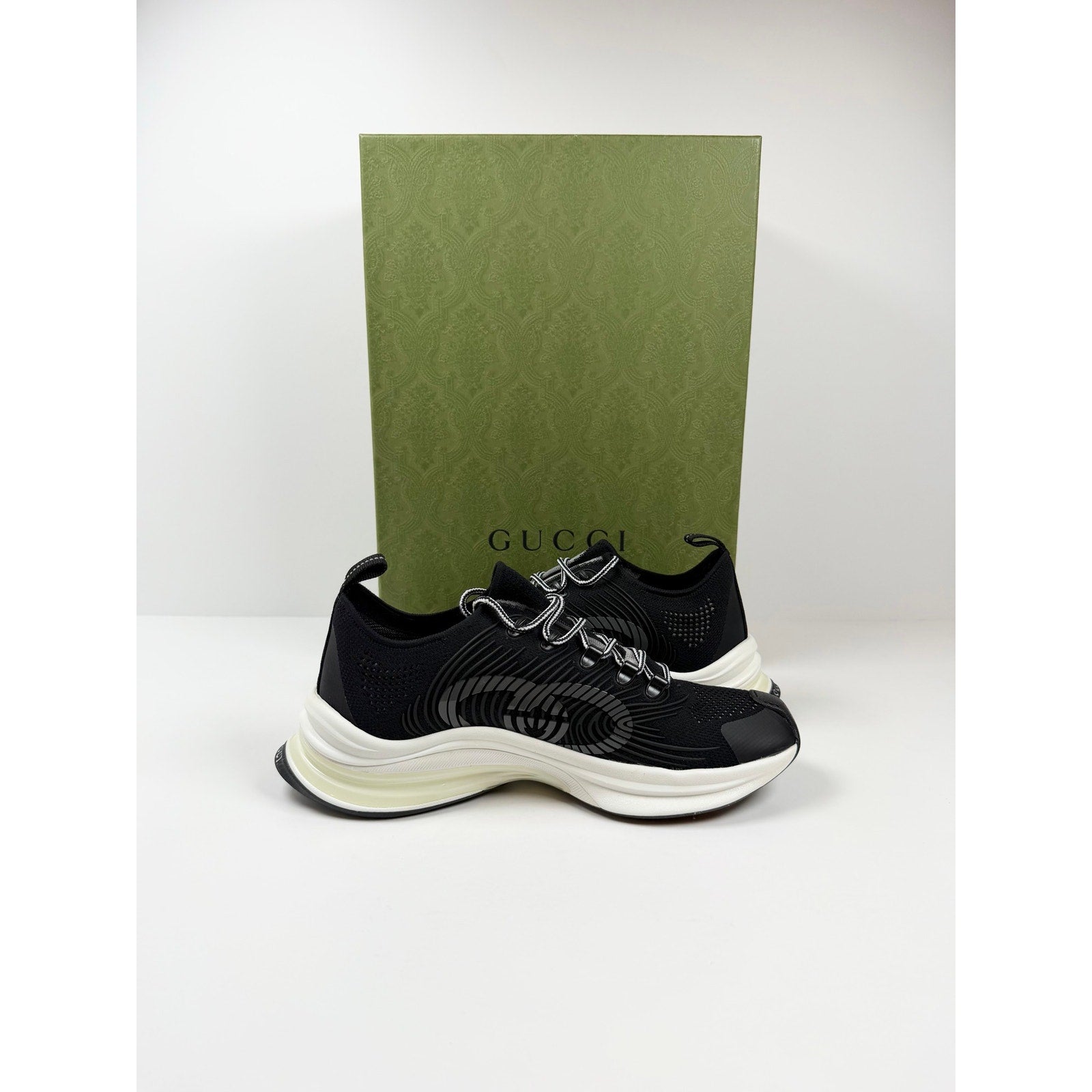 Size 7.5US - Gucci Run Knit Black Sneakers NEW