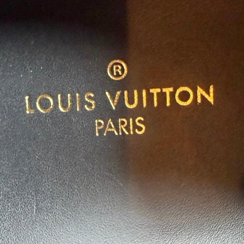 Size 8LV/9US - Louis Vuitton Luxembourg Prism