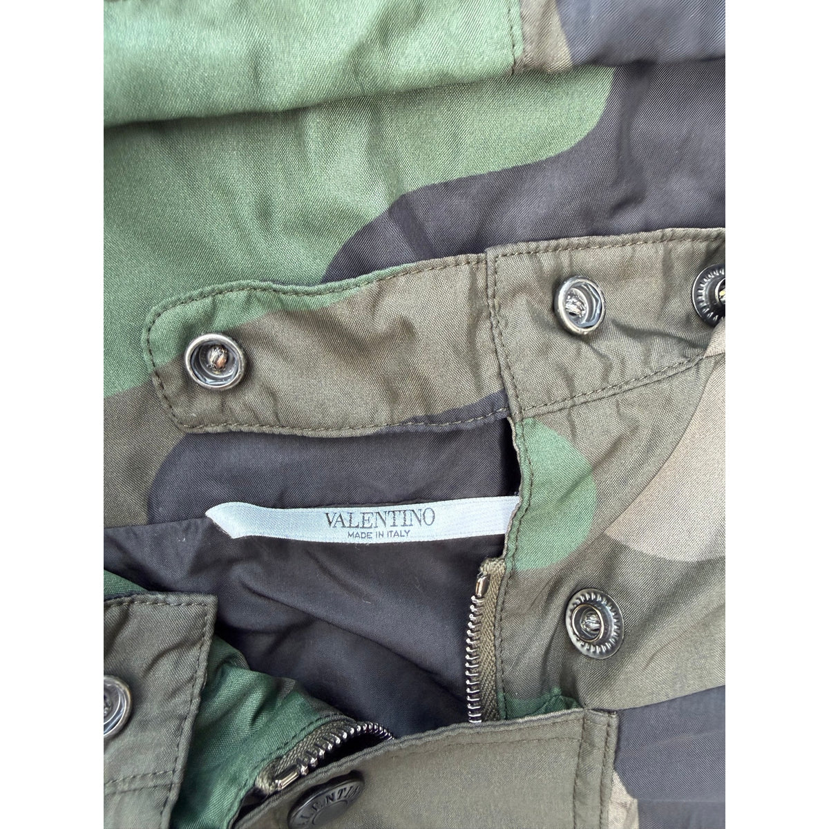 Size 2XL - Valentino Garavani Camo Nylon Jacket
