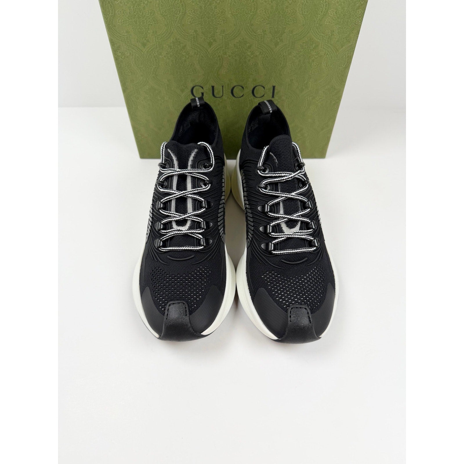 Size 7.5US - Gucci Run Knit Black Sneakers NEW