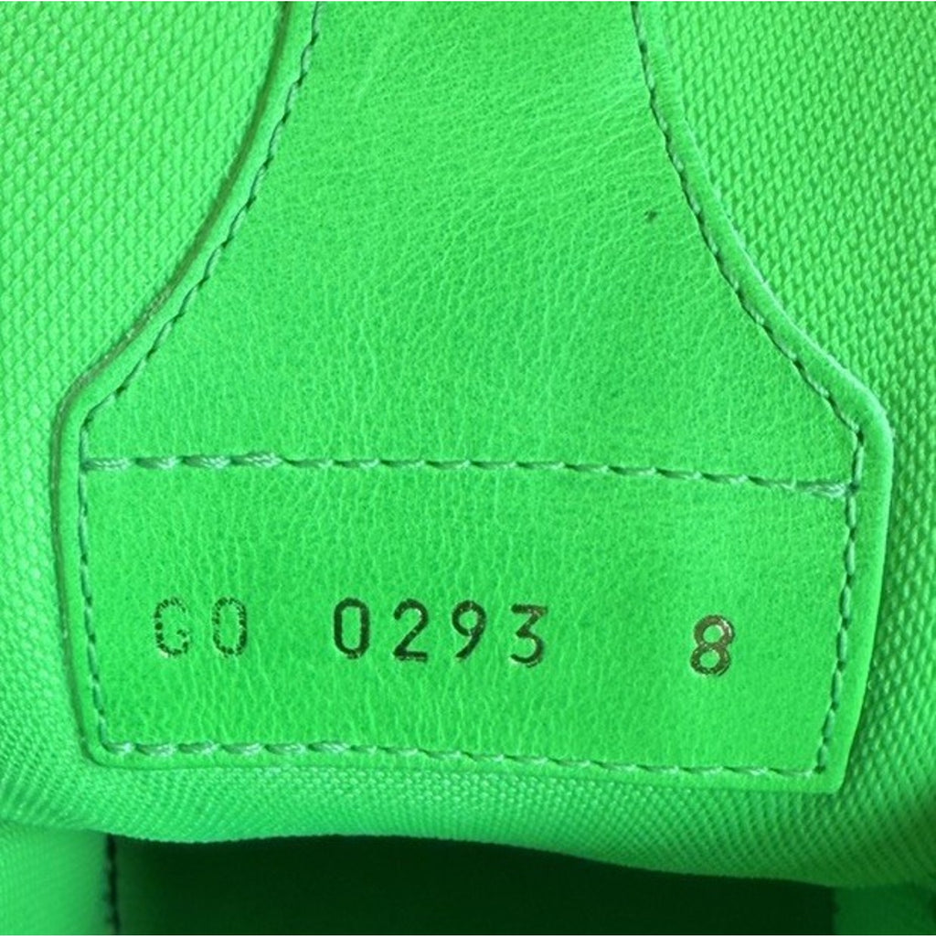 Size 8LV/9US - Louis Vuitton Skate Green Like New