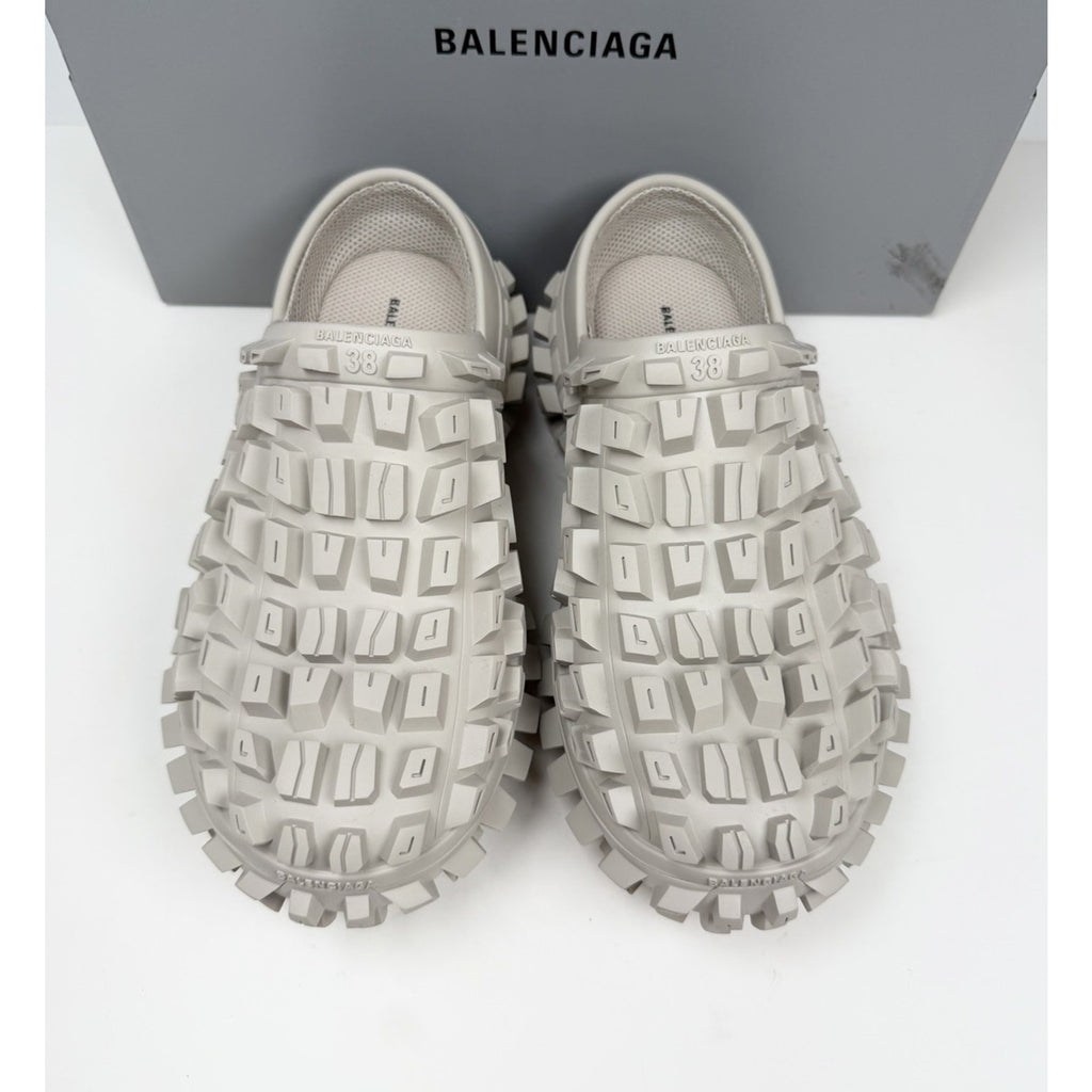 Size 8 Women's - Balenciaga Defender Beige Clogs NEW