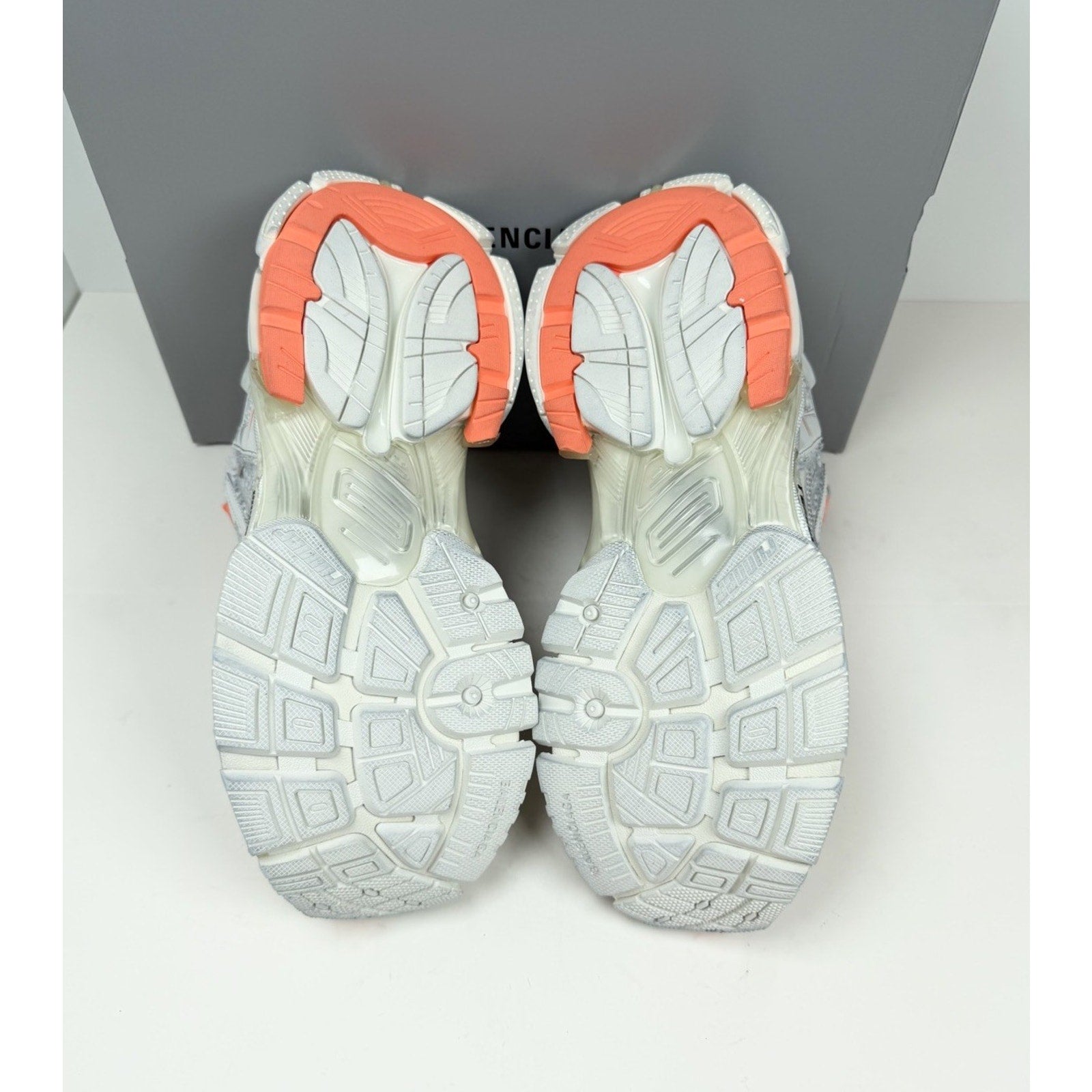 Size 40EU/7US - Balenciaga Runner White/Runner Sneakers NEW