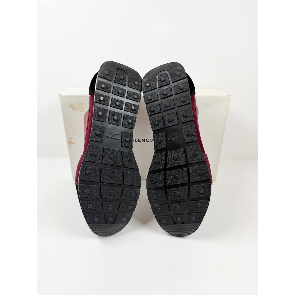 Size 42EU/9US - Balenciaga Mesh Race Runner