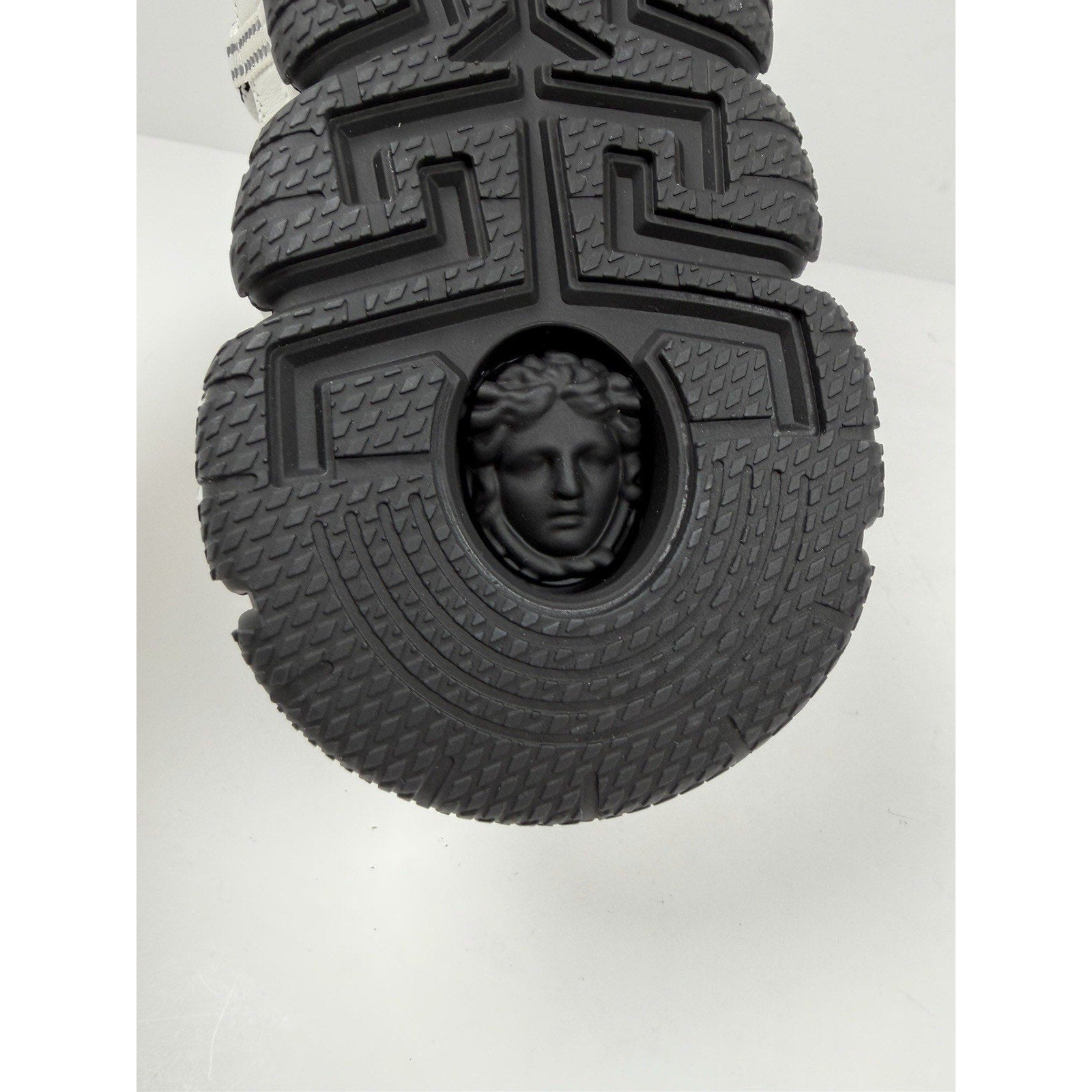 Size 40EU/7US - Versace Trigreca White Sneakers NEW!
