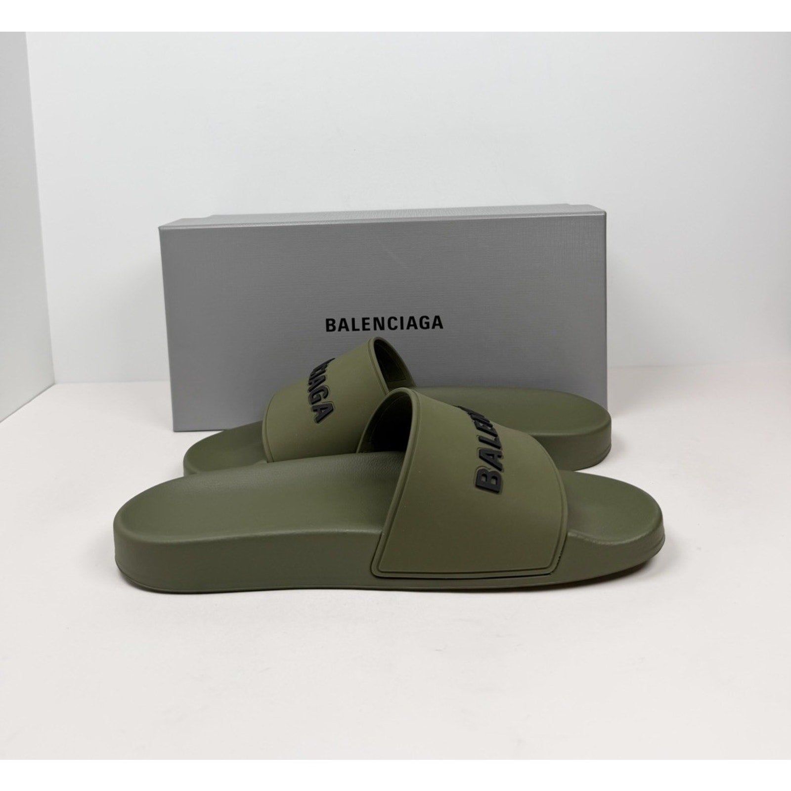 Size 41EU/8US - Balenciaga Olive Green Pool Slides NEW