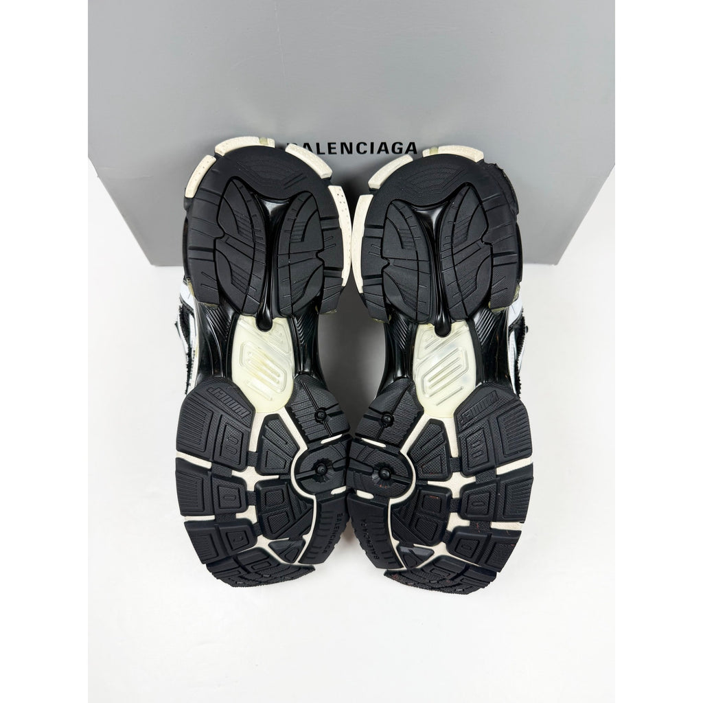 Size 43EU/10US - Balenciaga Runner Black White
