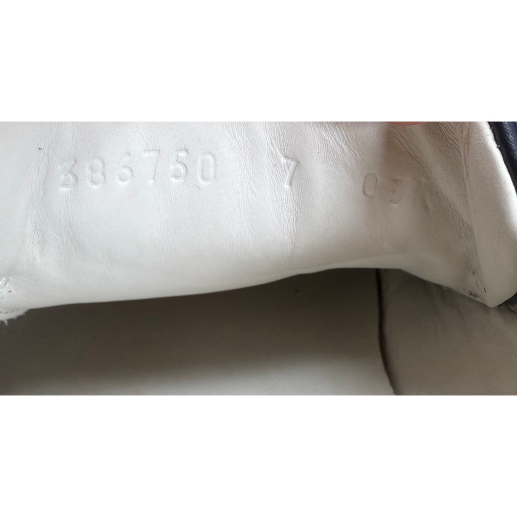 Size 8US - Gucci Ace GG Leather Monogram