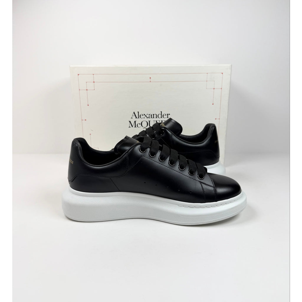 Size 9.5US - Alexander McQueen Black White