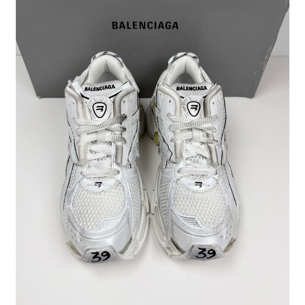 Size 39EU/6US - Balenciaga Runner White Distressed NEW