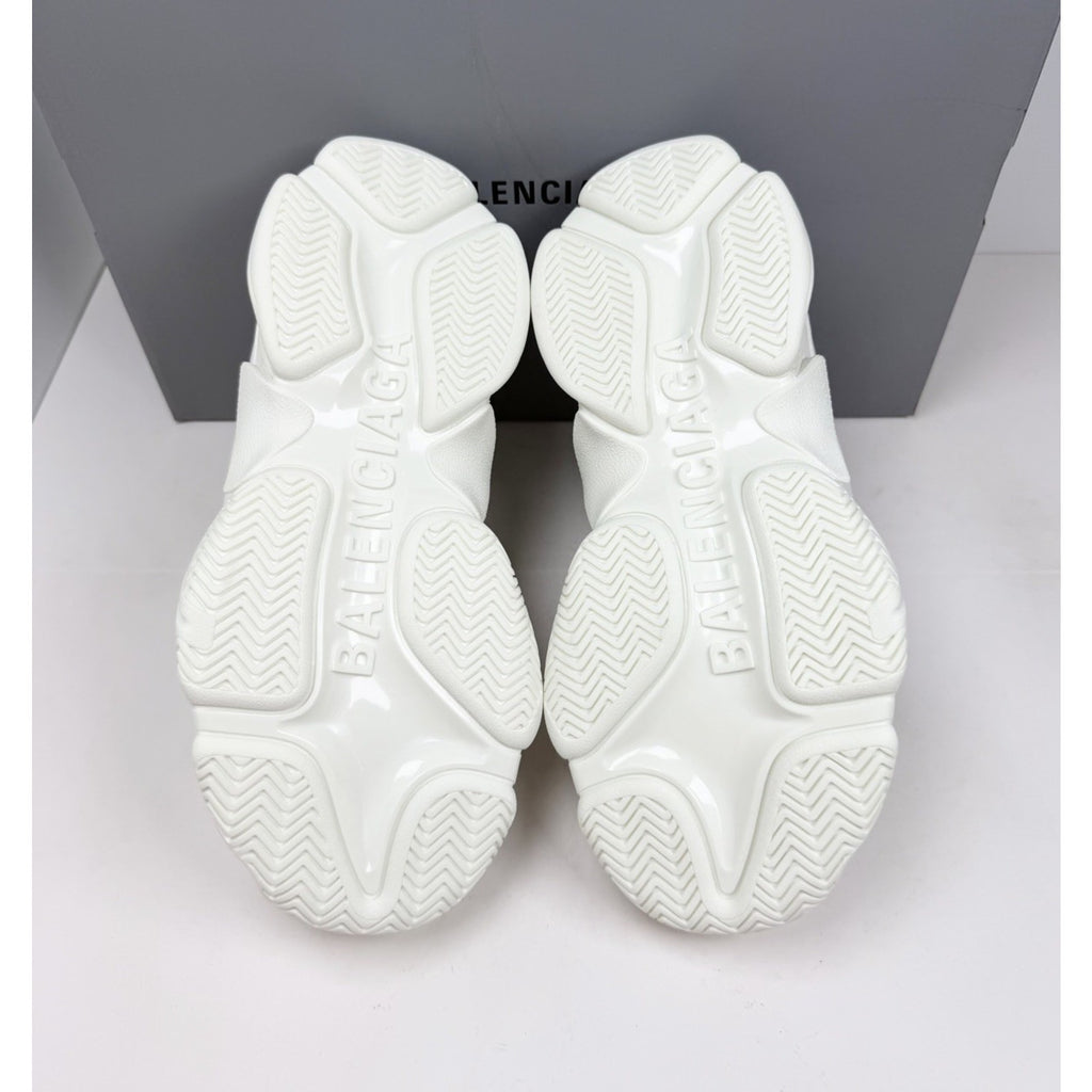 Size 39EU/6US - Balenciaga Triple S Allover Logo Sneakers🤍 New/Retail $1.2K!