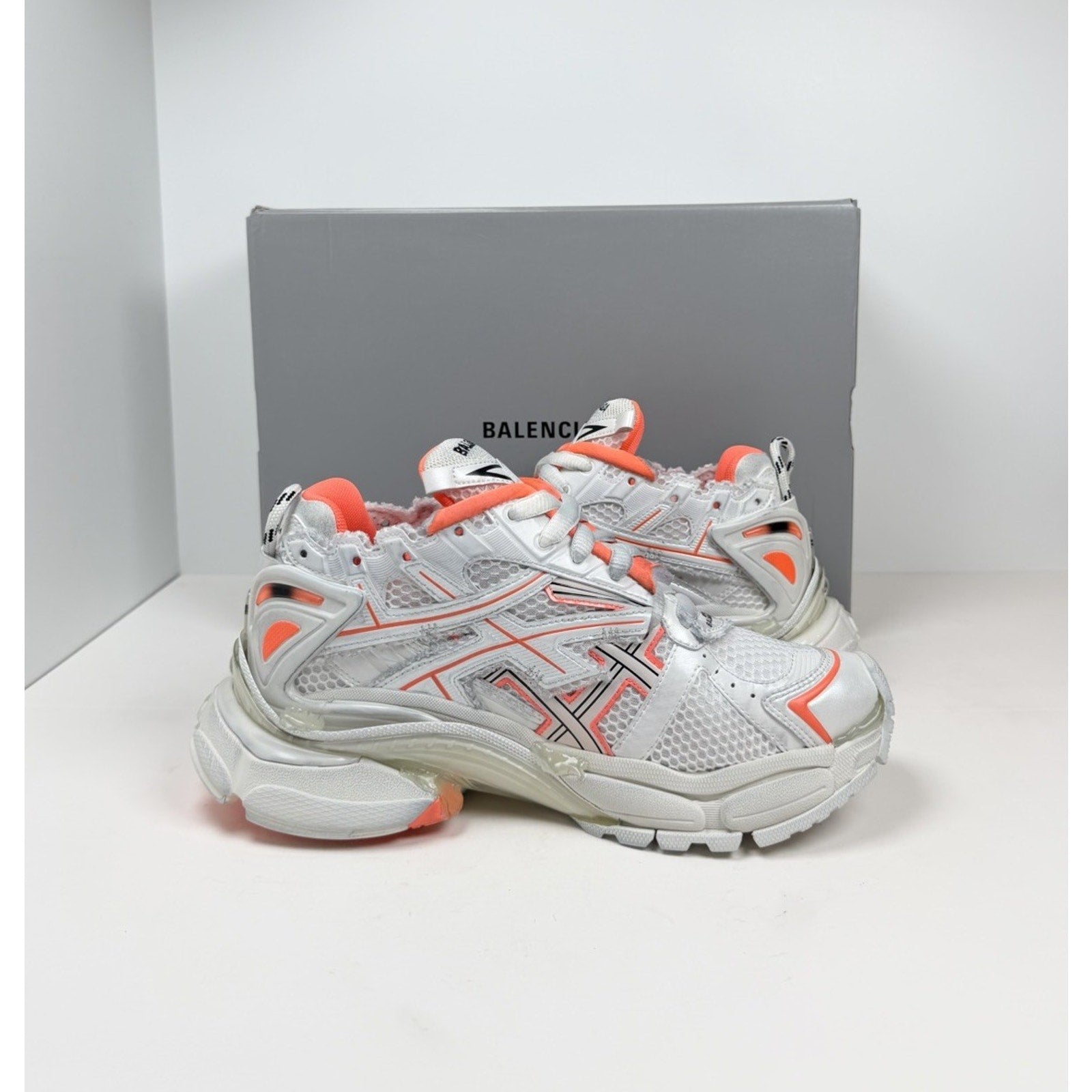 Size 40EU/7US - Balenciaga Runner White/Runner Sneakers NEW