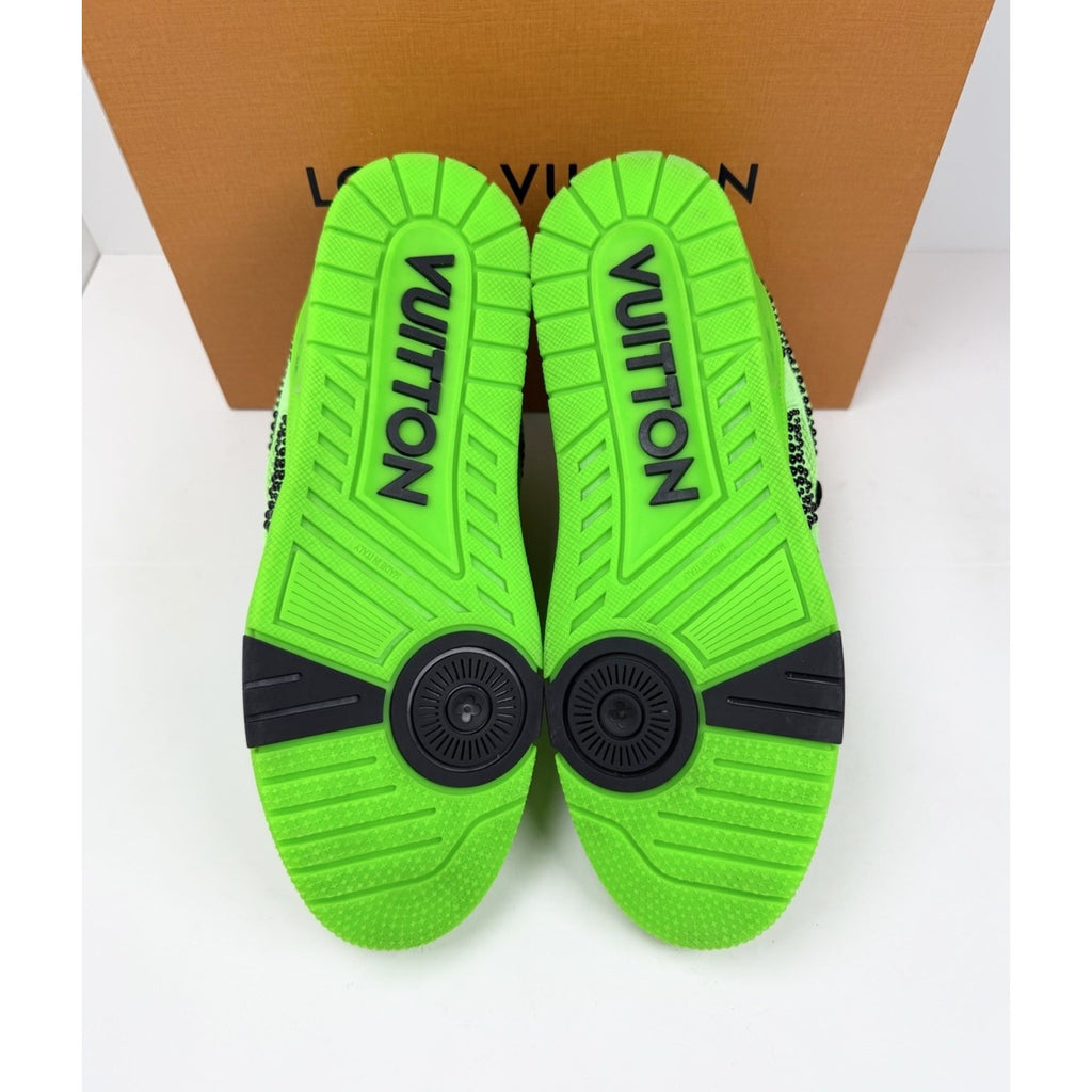 Size 8LV/9US - Louis Vuitton Skate Green Like New