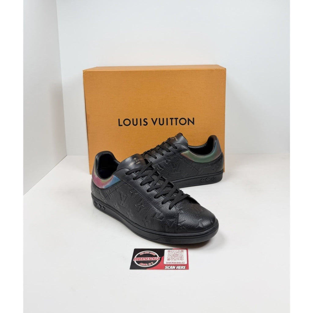Size 8.5LV/9.5US - Louis Vuitton Luxembourg Like New