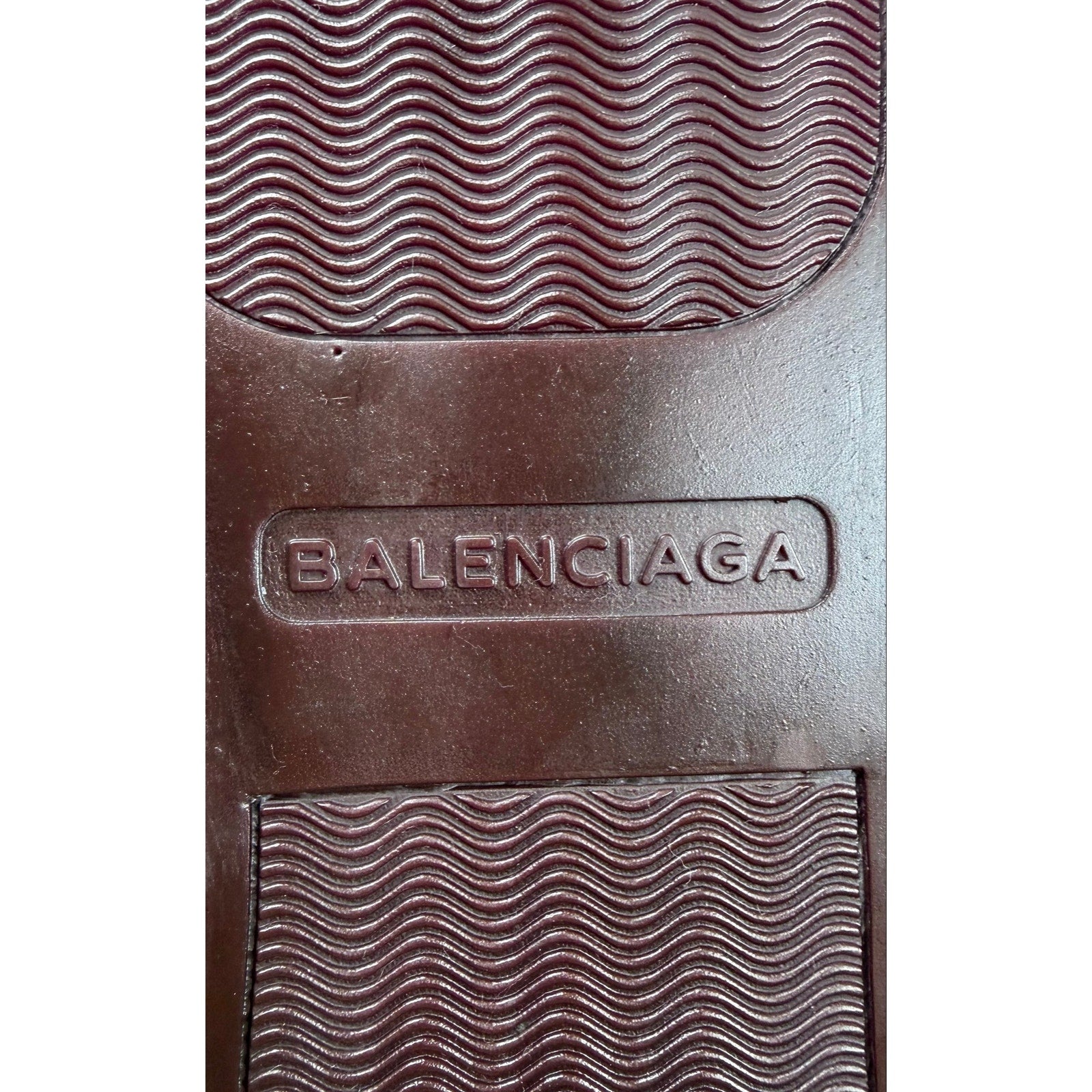 Size 41EU/8US - Balenciaga Arena Burgundy Low