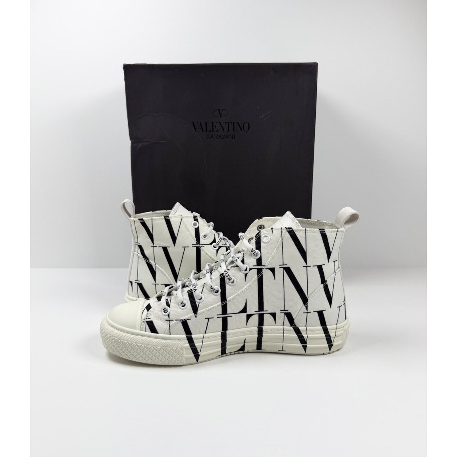 Size 40EU/7US - Valentino VLTN High Top White Sneakers