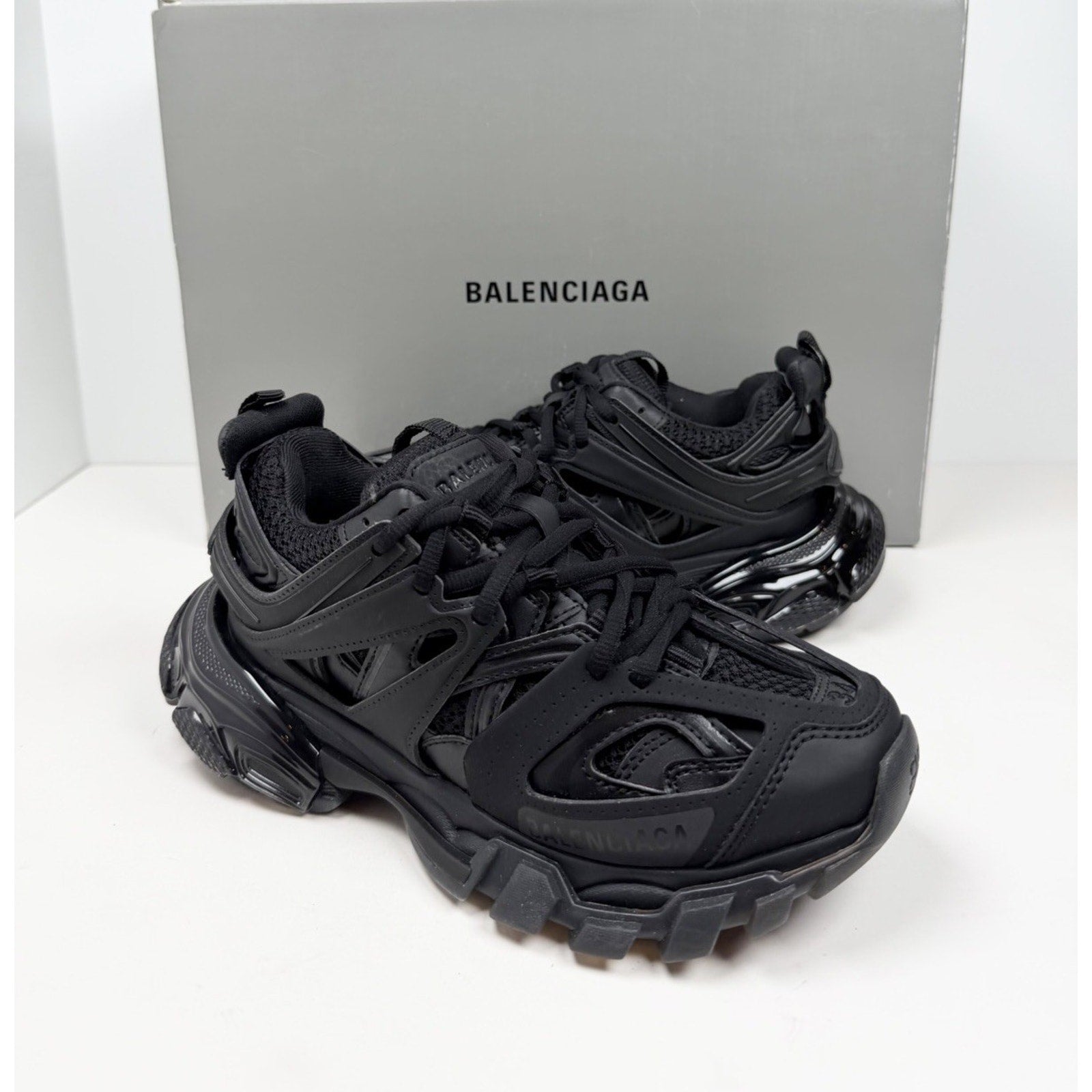 Size 34EU/4W - Balenciaga Track Clear Sole Black