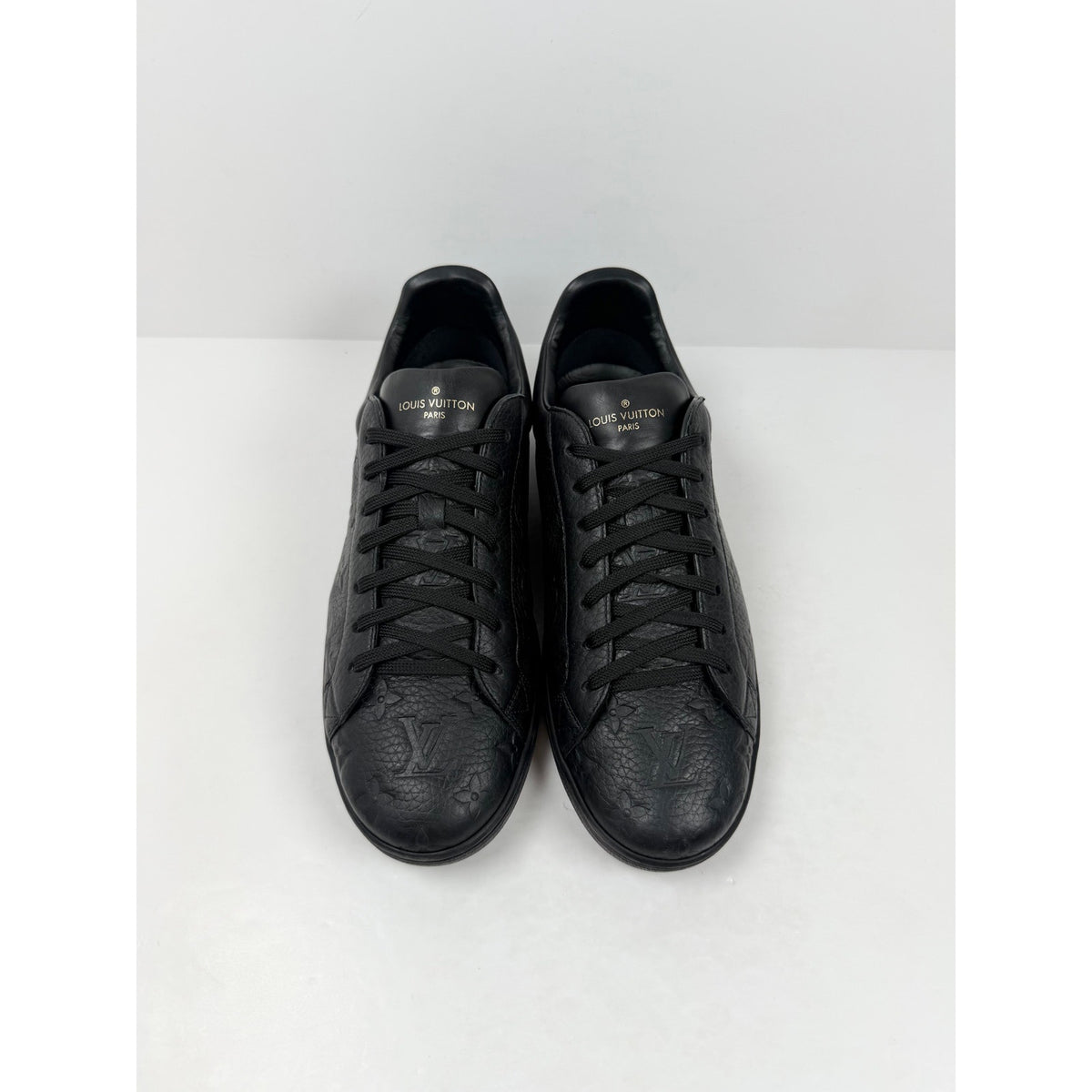 Size 9LV/10US - Louis Vuitton Luxembourg Monogram Leather