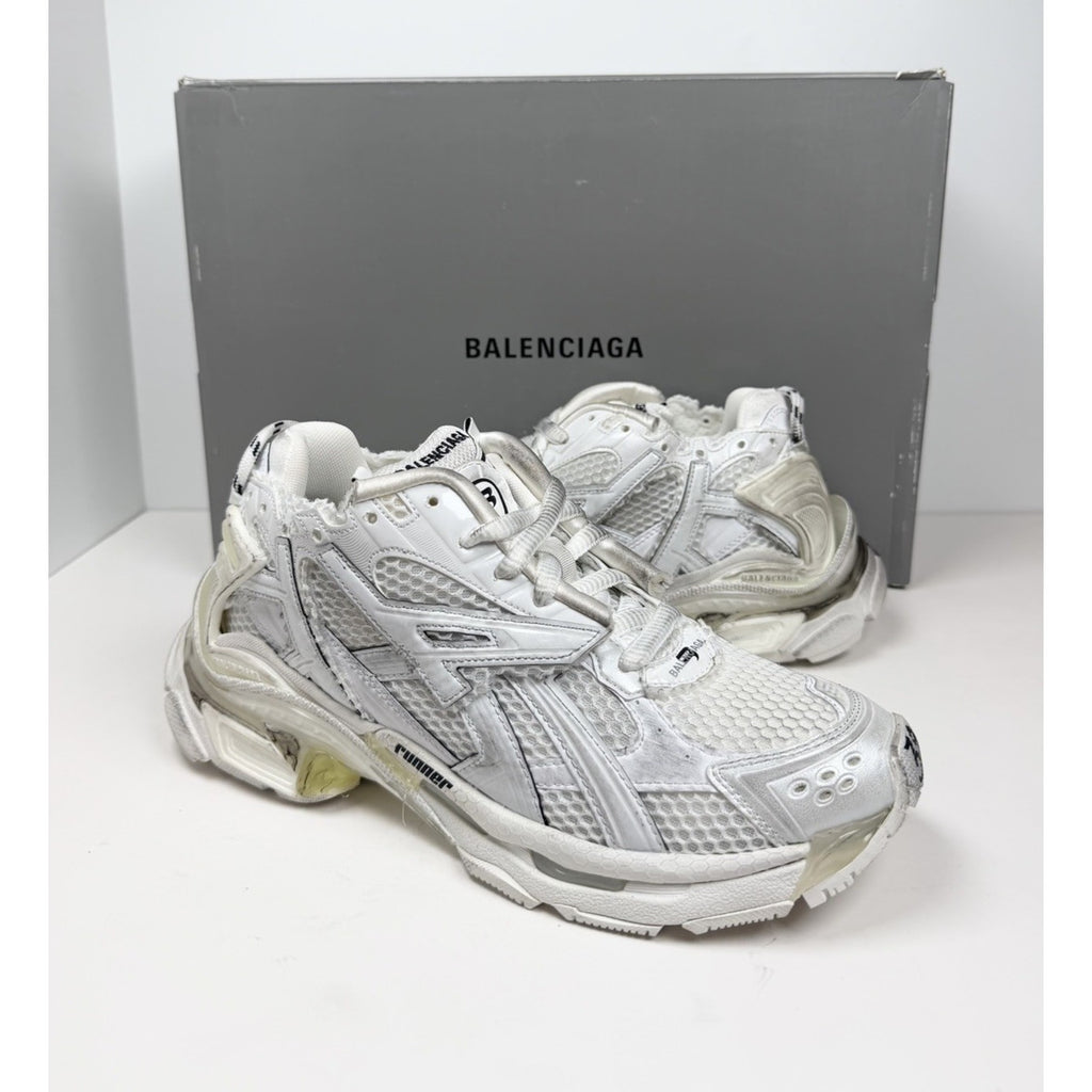 Size 39EU/6US - Balenciaga Runner White Distressed NEW