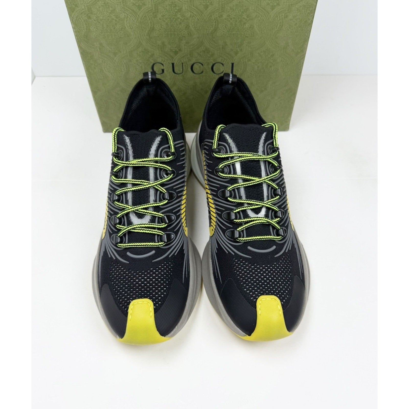 Size 11.5US - Gucci Run GG Black Yellow Knit NEW