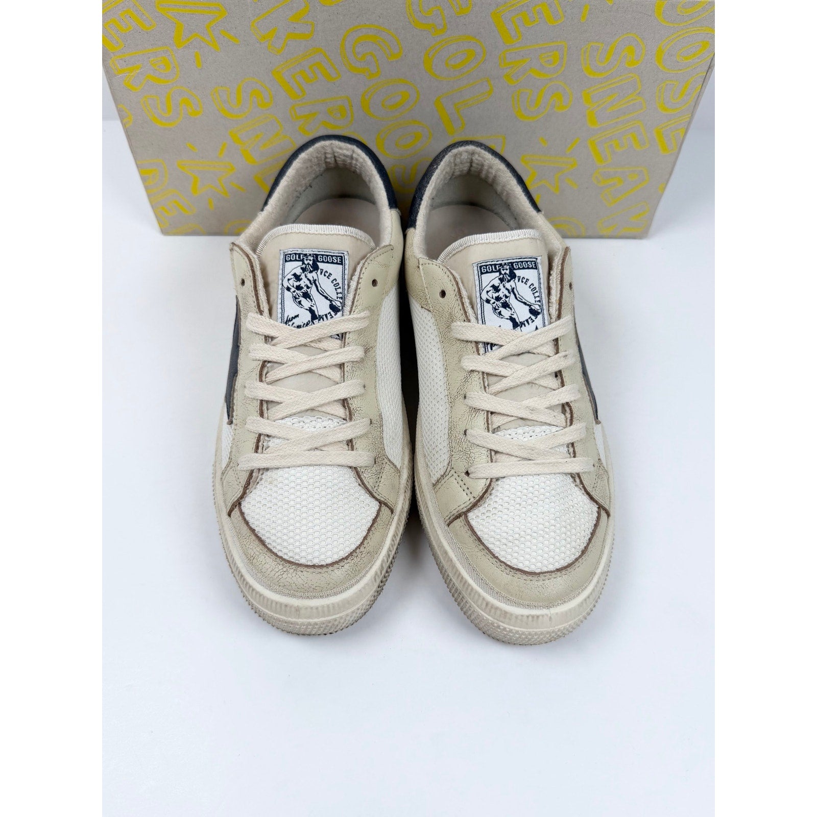 Size 36/6 - Golden Goose Low Top Women’s Like New