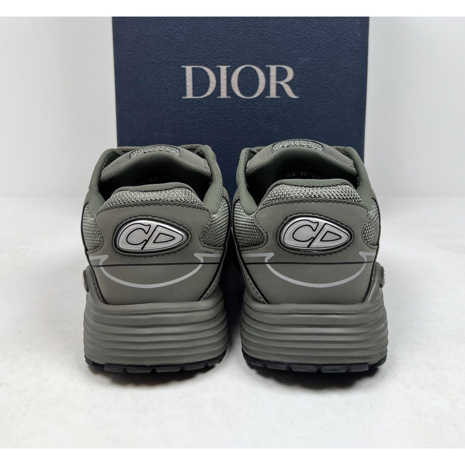 Size 40EU/7US - Dior B30 Reflective Olive
