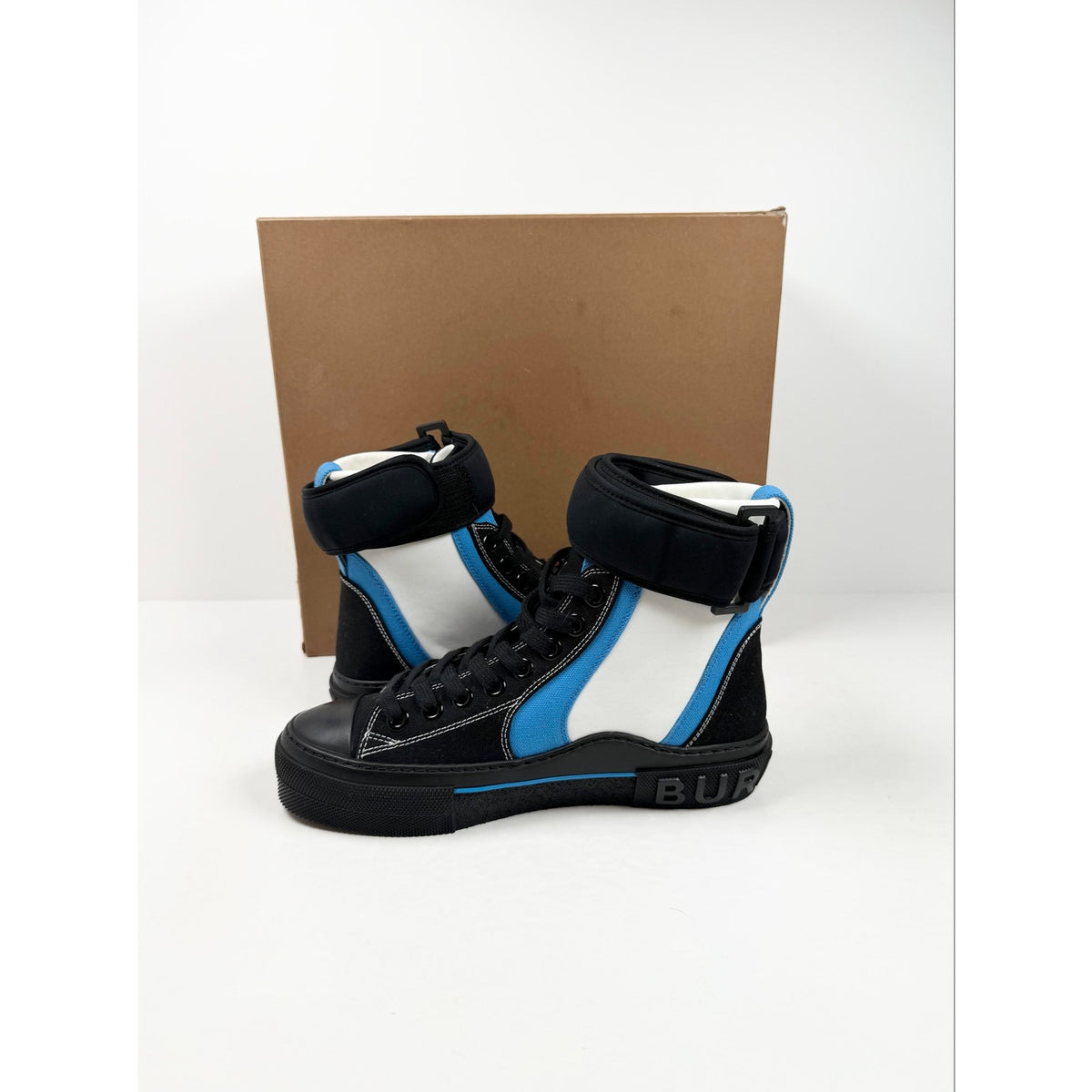 Size 40EU/7US - Burberry High Top Black Blue