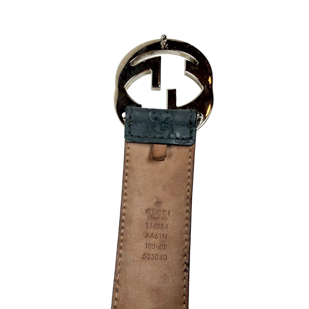 Size 100/40 - Gucci Signature Leather Belt