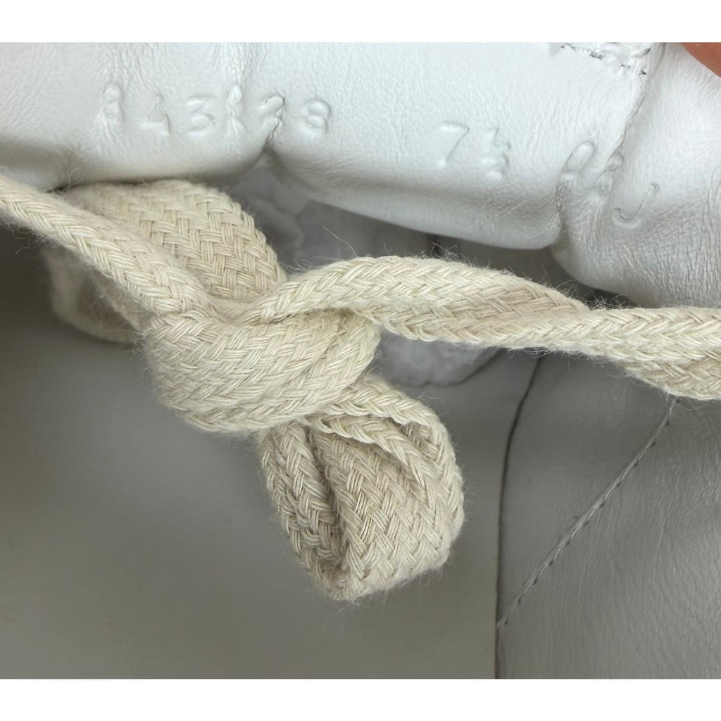 Size 8US - Gucci Embossed Leather Low Top
