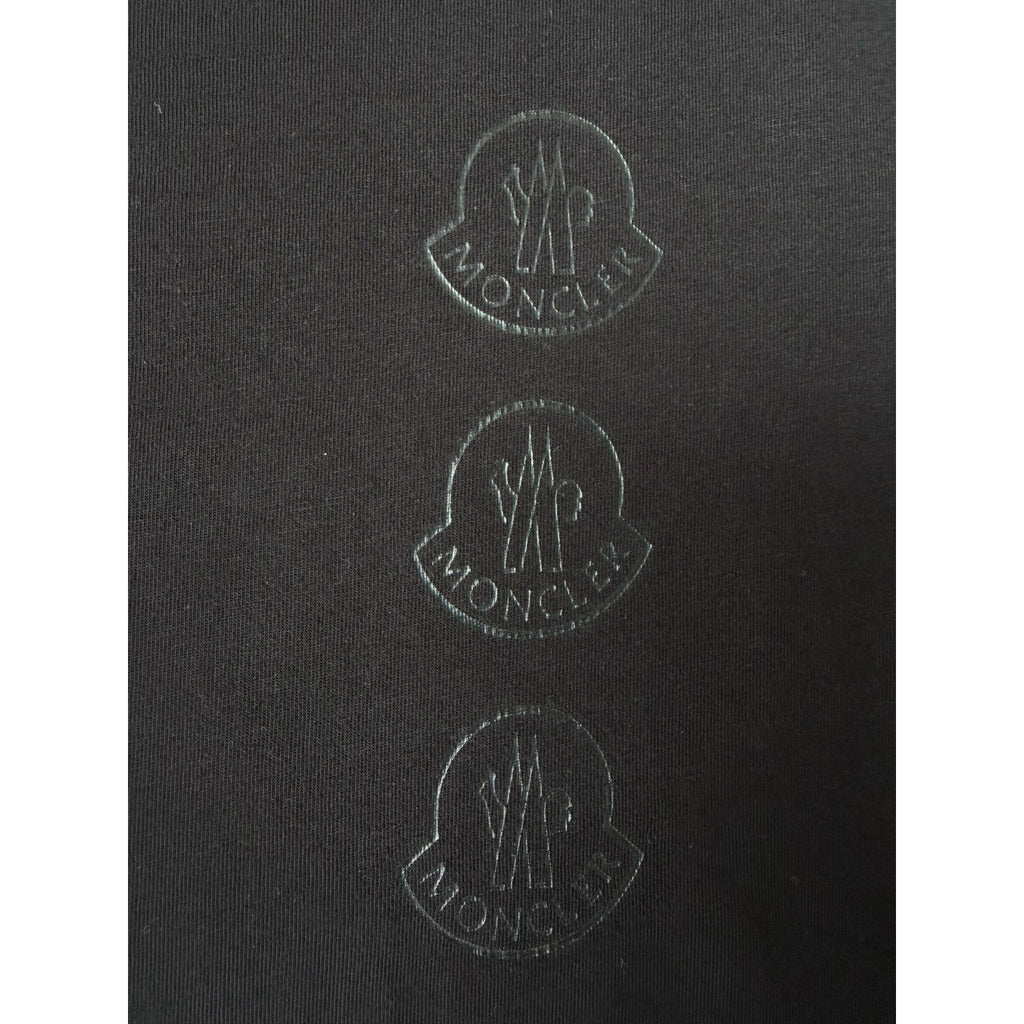 Size XL - Moncler Gradient Logo T Shirt
