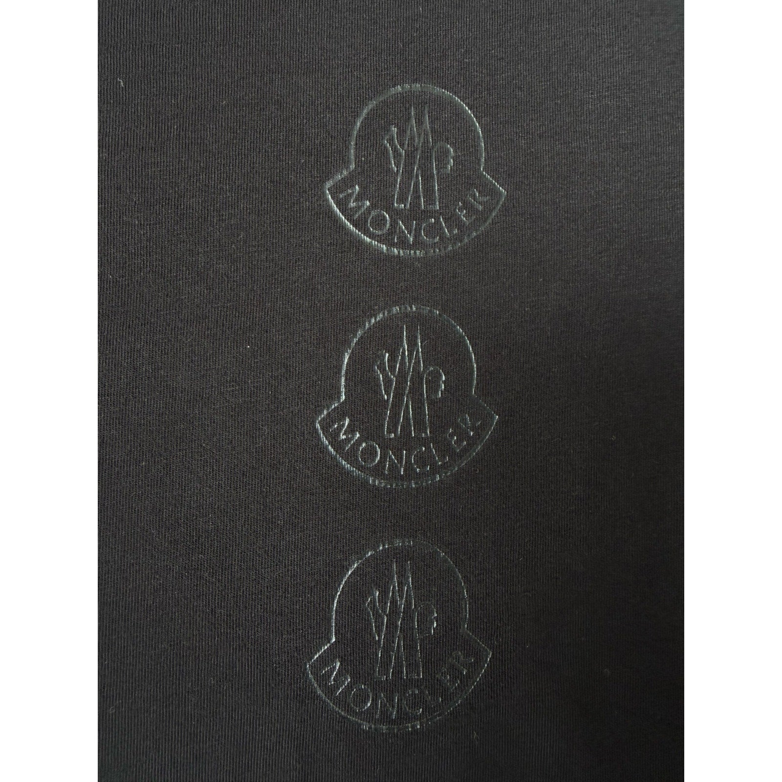 Size XL - Moncler Gradient Logo T Shirt