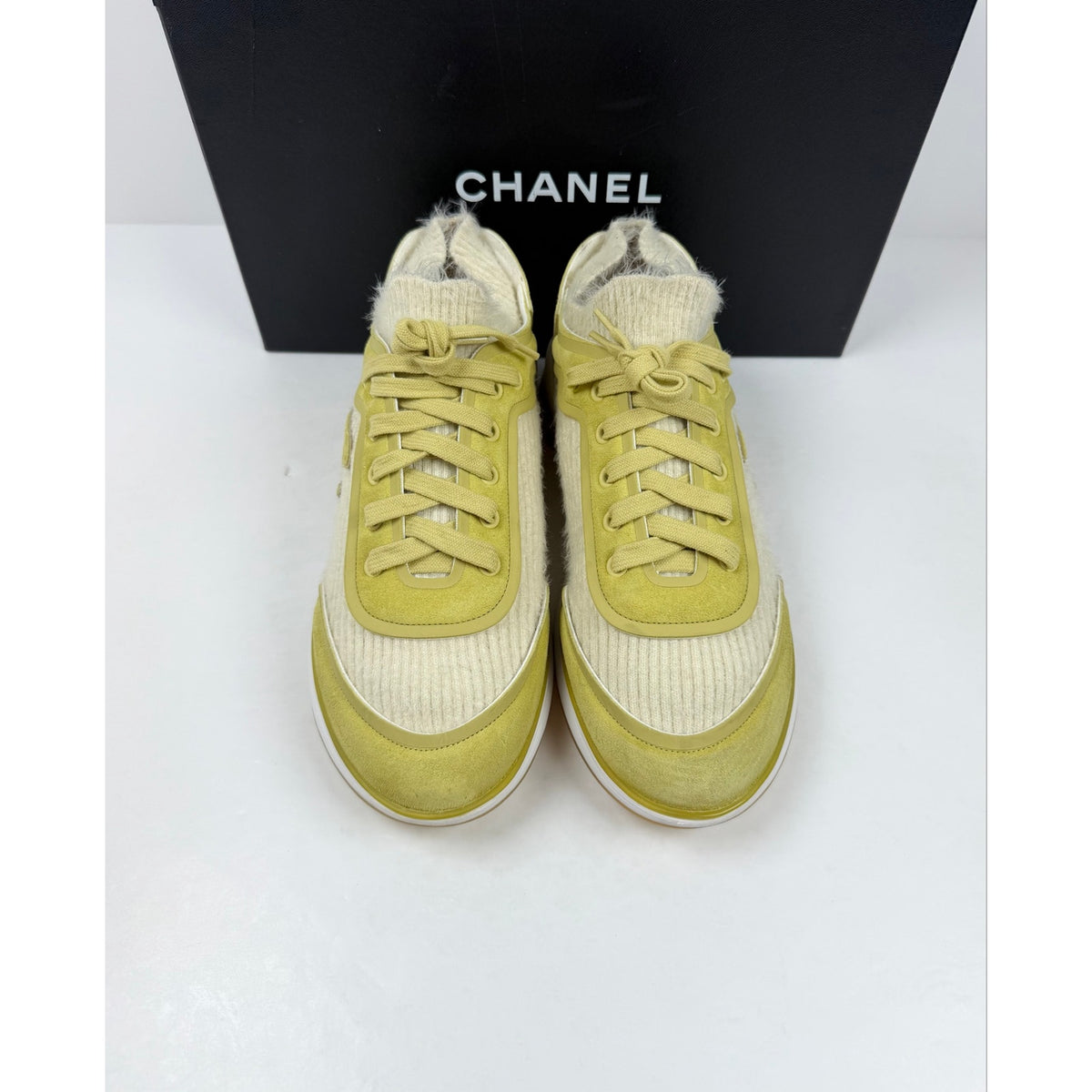 Size 9.5 - Chanel interlocking CC Sneakers Women