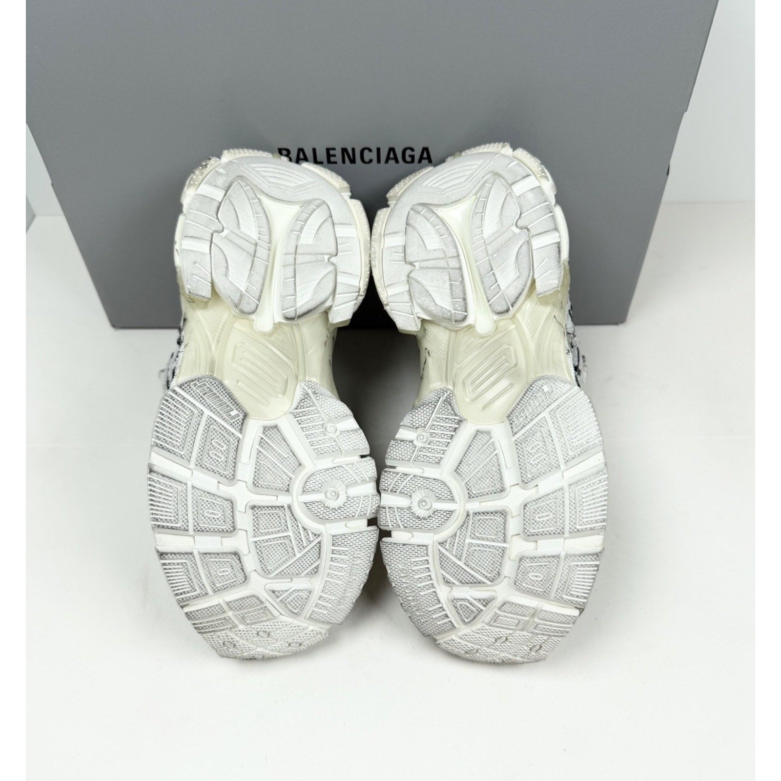 Size 35EU/5W - Balenciaga Runner Distressed Graffiti NEW