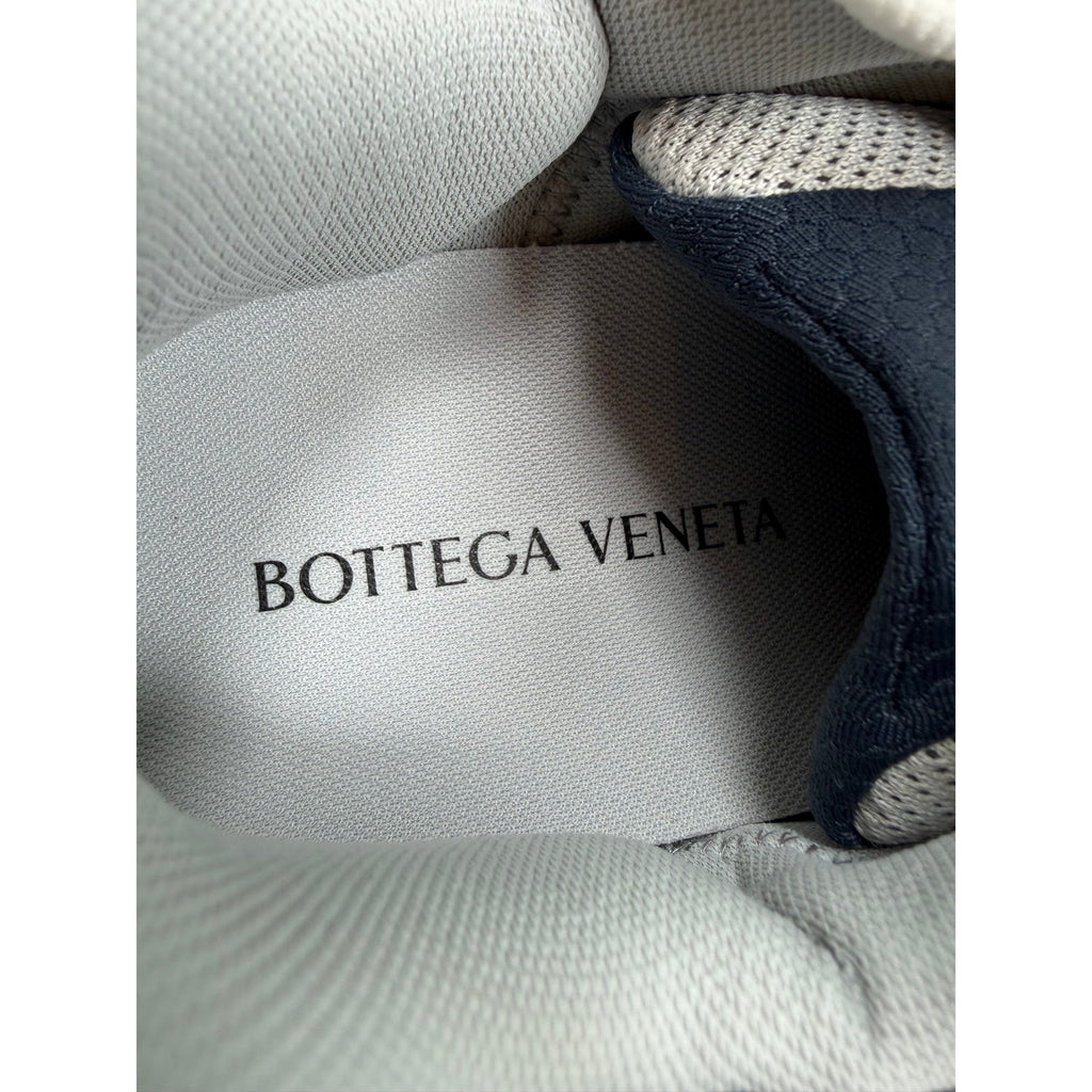 Size 43EU/10US - Bottega Veneta Orbit Taxi Denim NEW