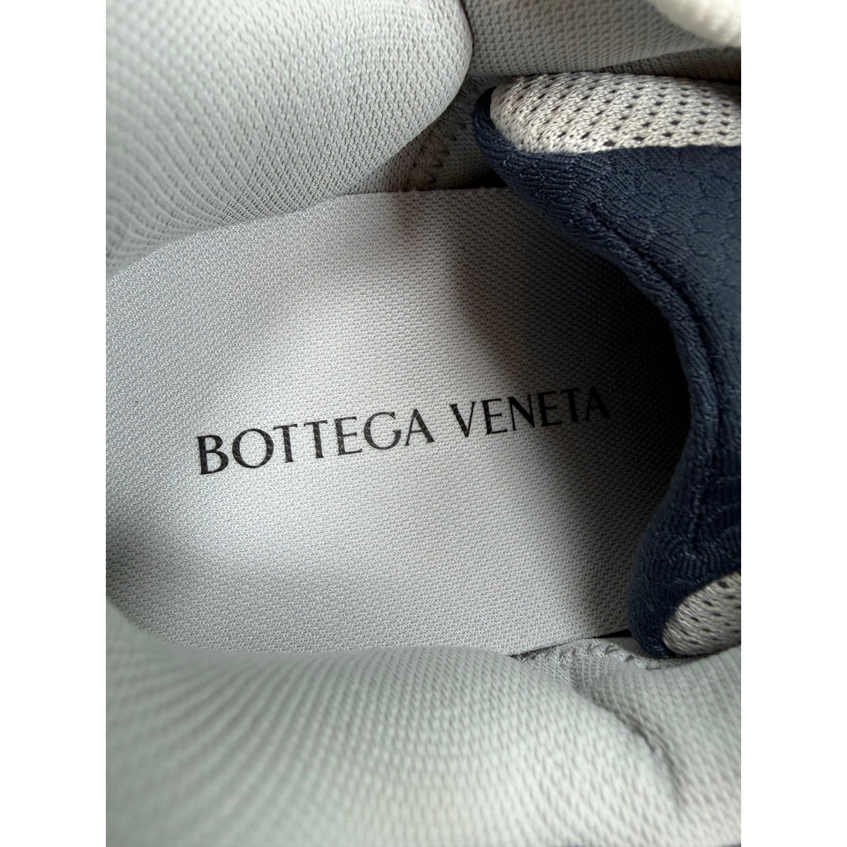 Size 43EU/10US - Bottega Veneta Orbit Taxi Denim NEW