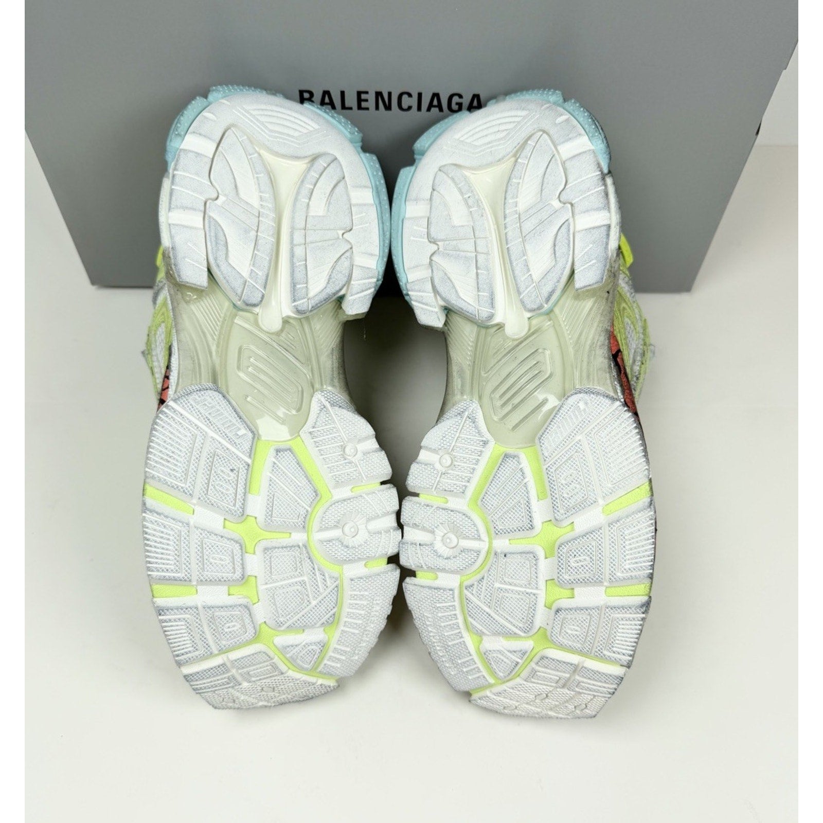 Size 41EU/8US - Balenciaga Runner Marathon Unreleased NEW