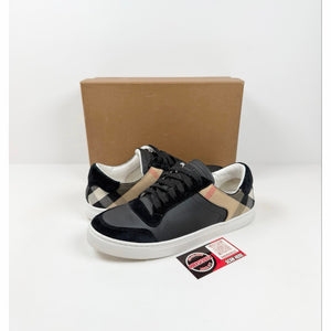 Size 41EU/8US - Burberry Low Top Check